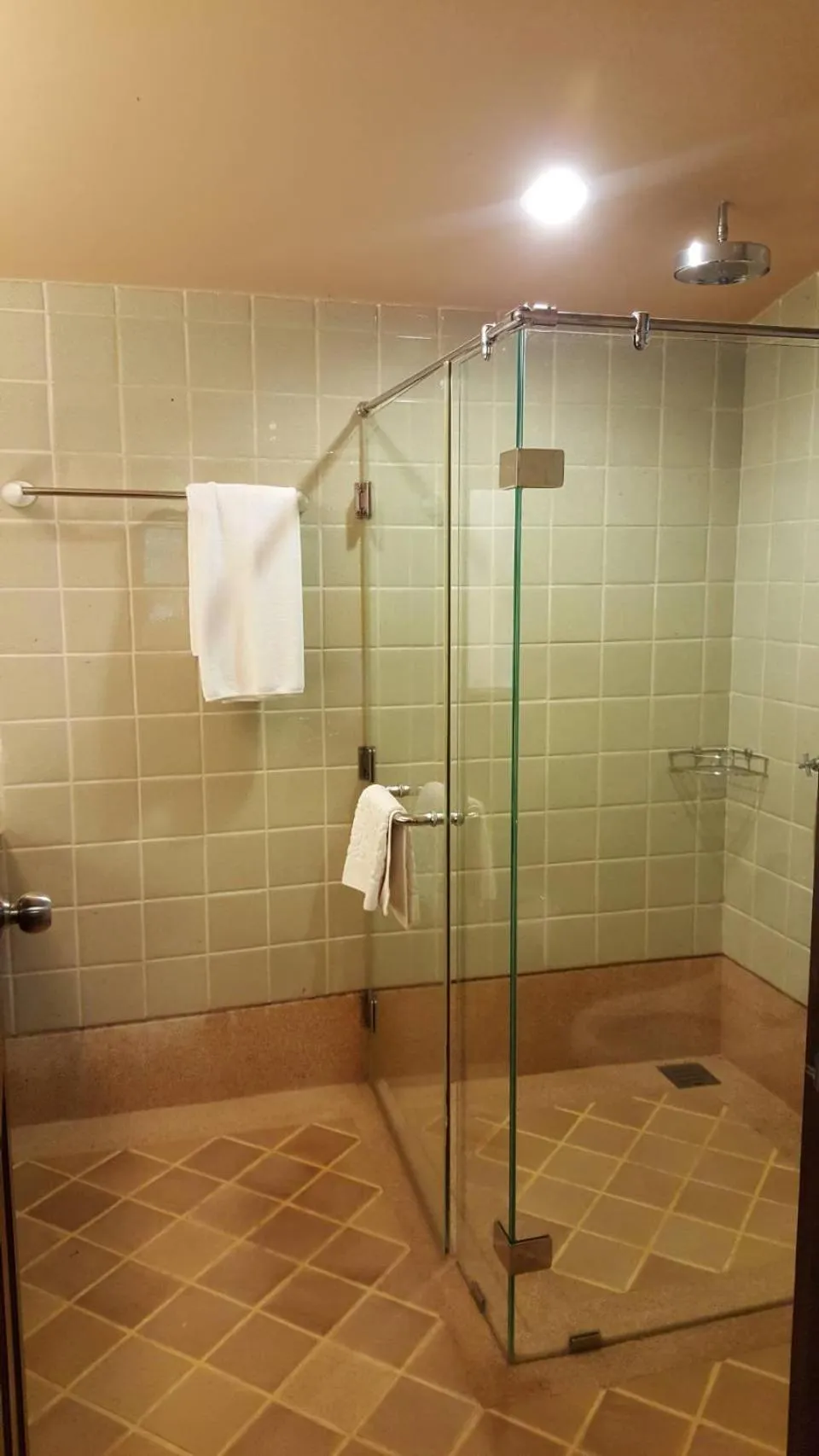 Vanilla hill (hill lodge)