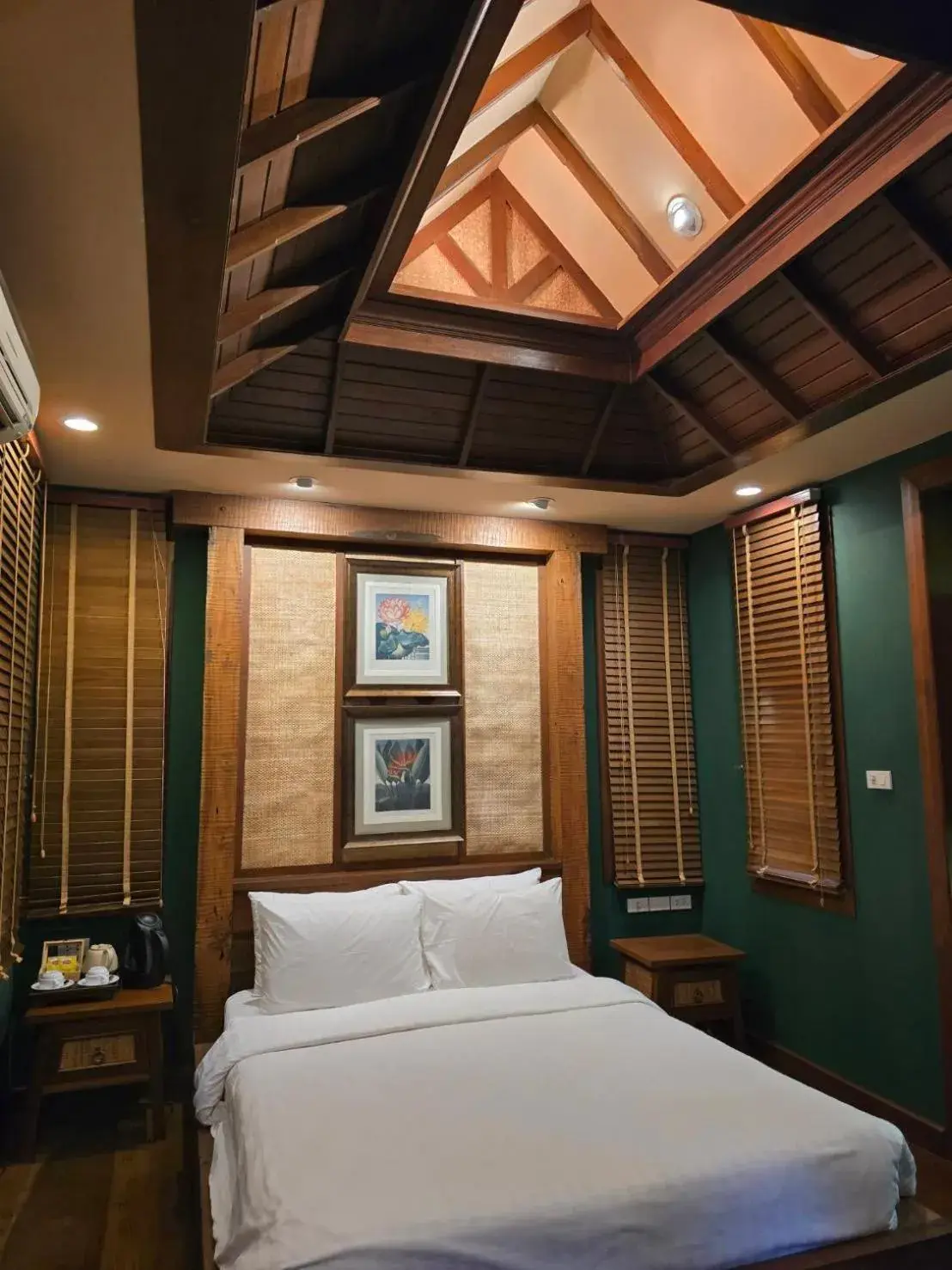 Bua One-Bedroom Villa With Terrace in Vanilla hill (hill lodge) Bua One-Bedroom Villa With Terrace in Vanilla hill (hill lodge)