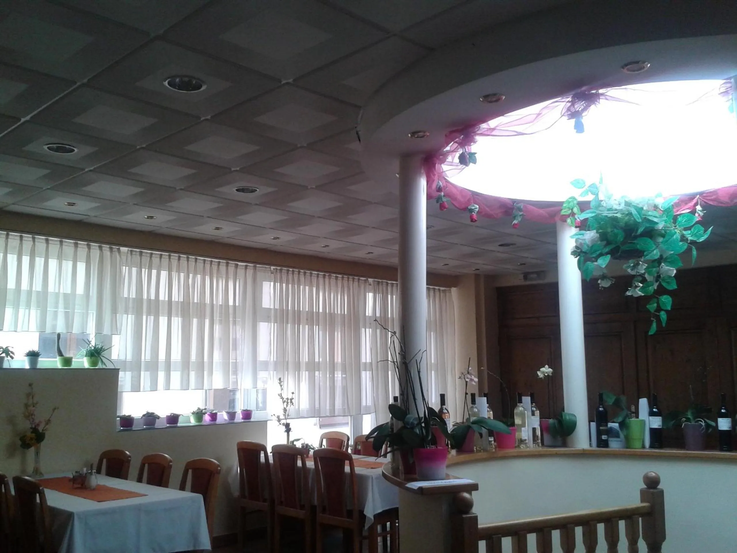 Restaurant/places to eat in Hotel Vila Anna