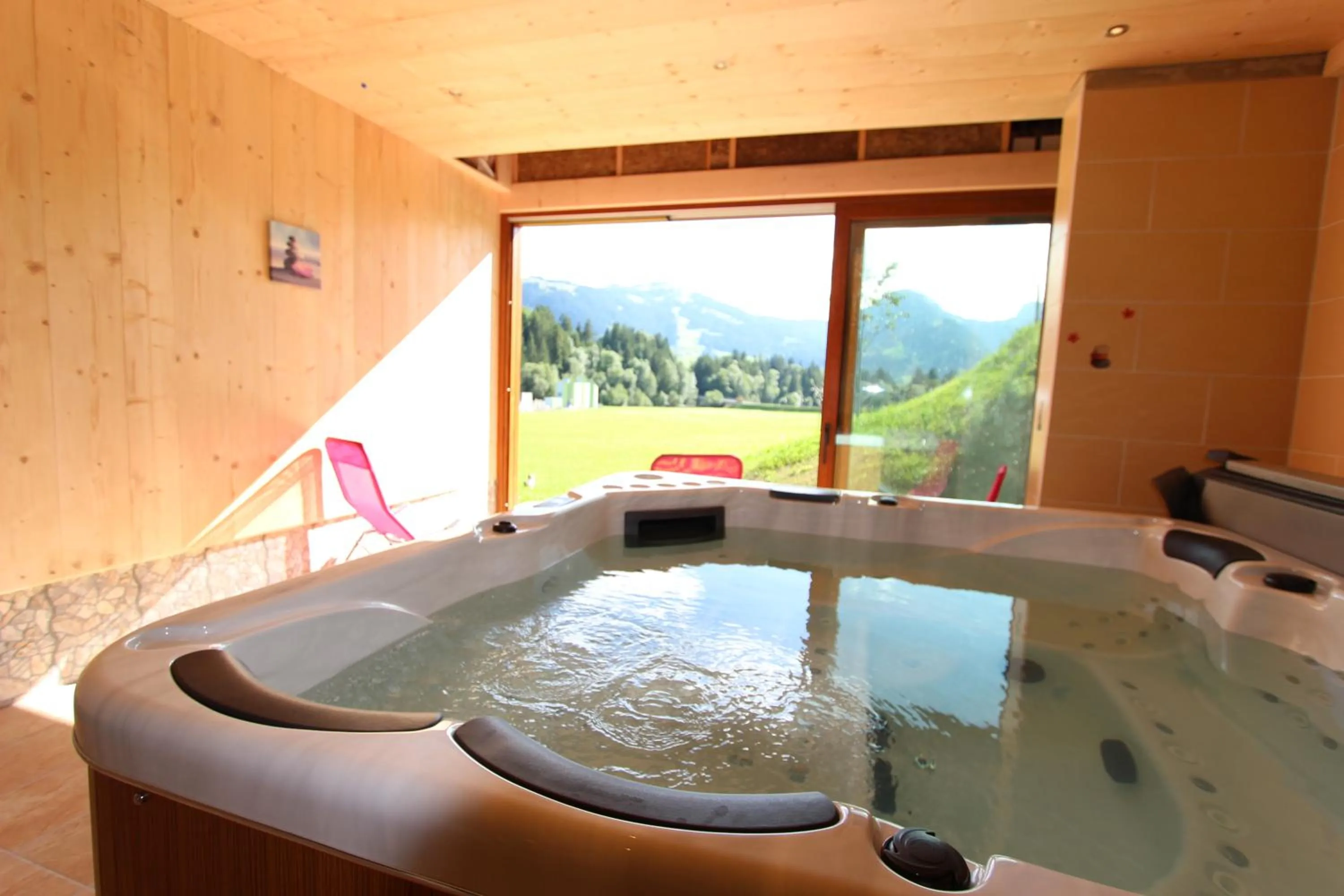 Hot Tub in B&B Le Berceau