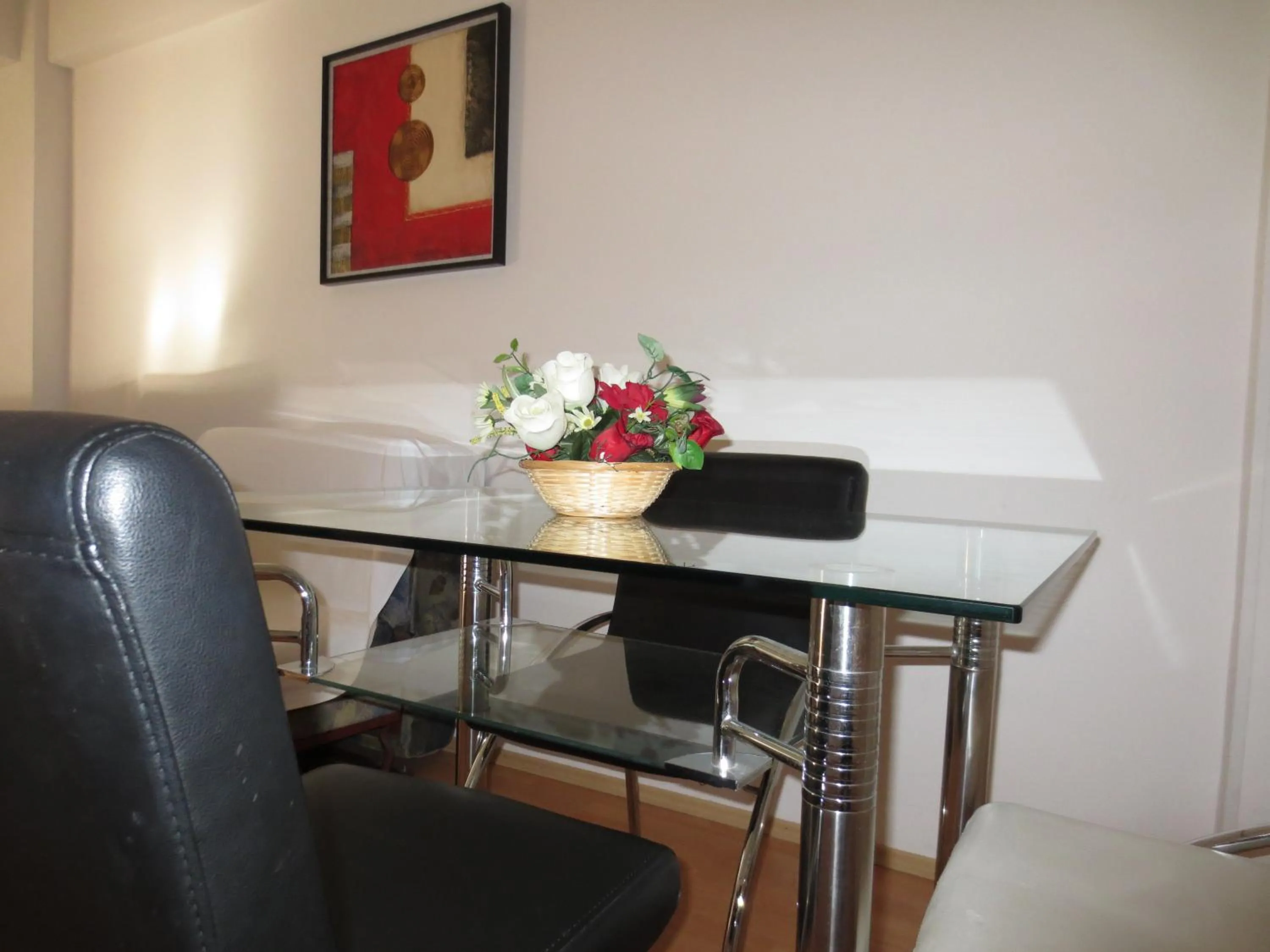 Dining area in Apartments Jovan city center with free parking