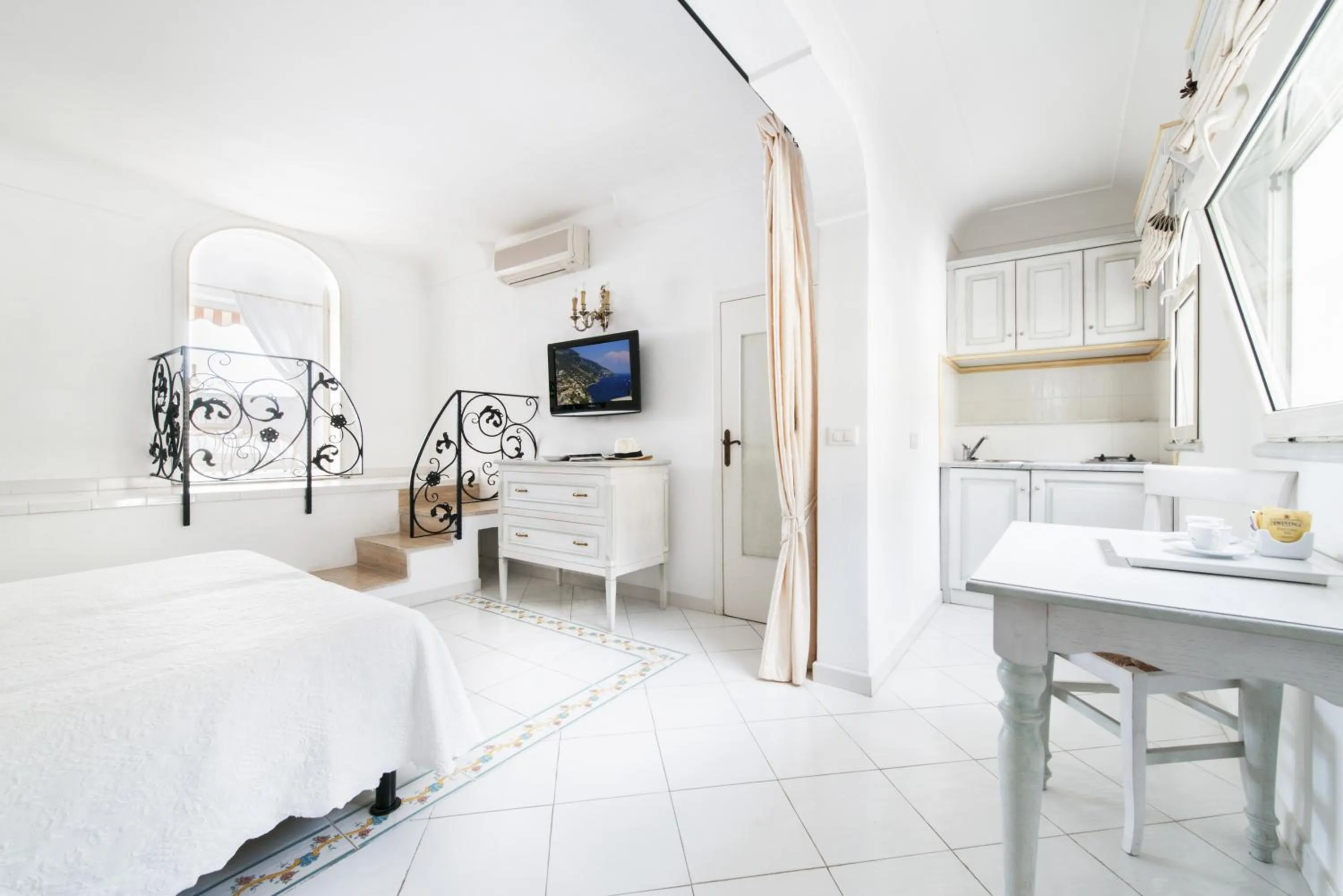 Bed in Villa Flavio Gioia