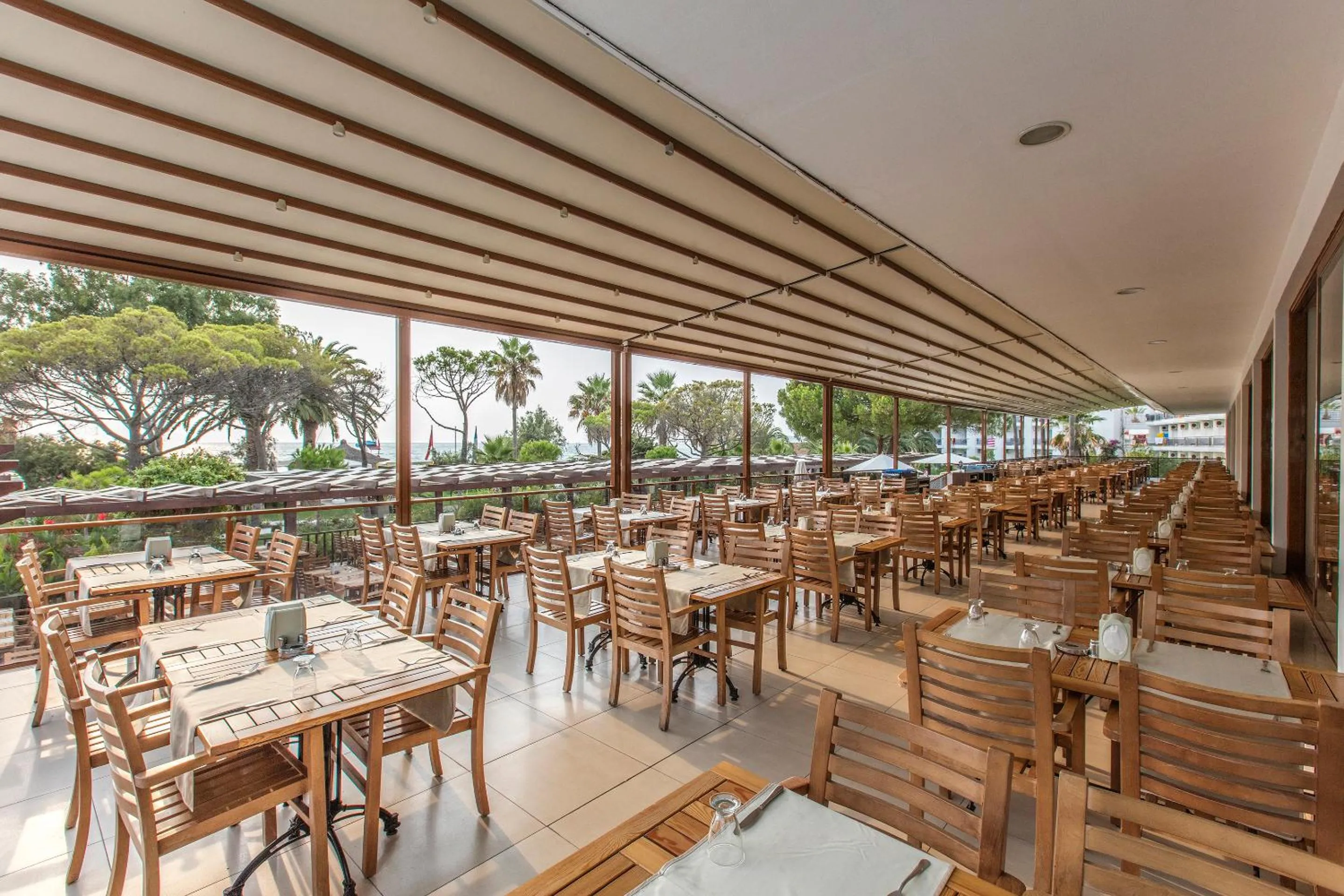 Restaurant/places to eat in Atlantique Holiday Club