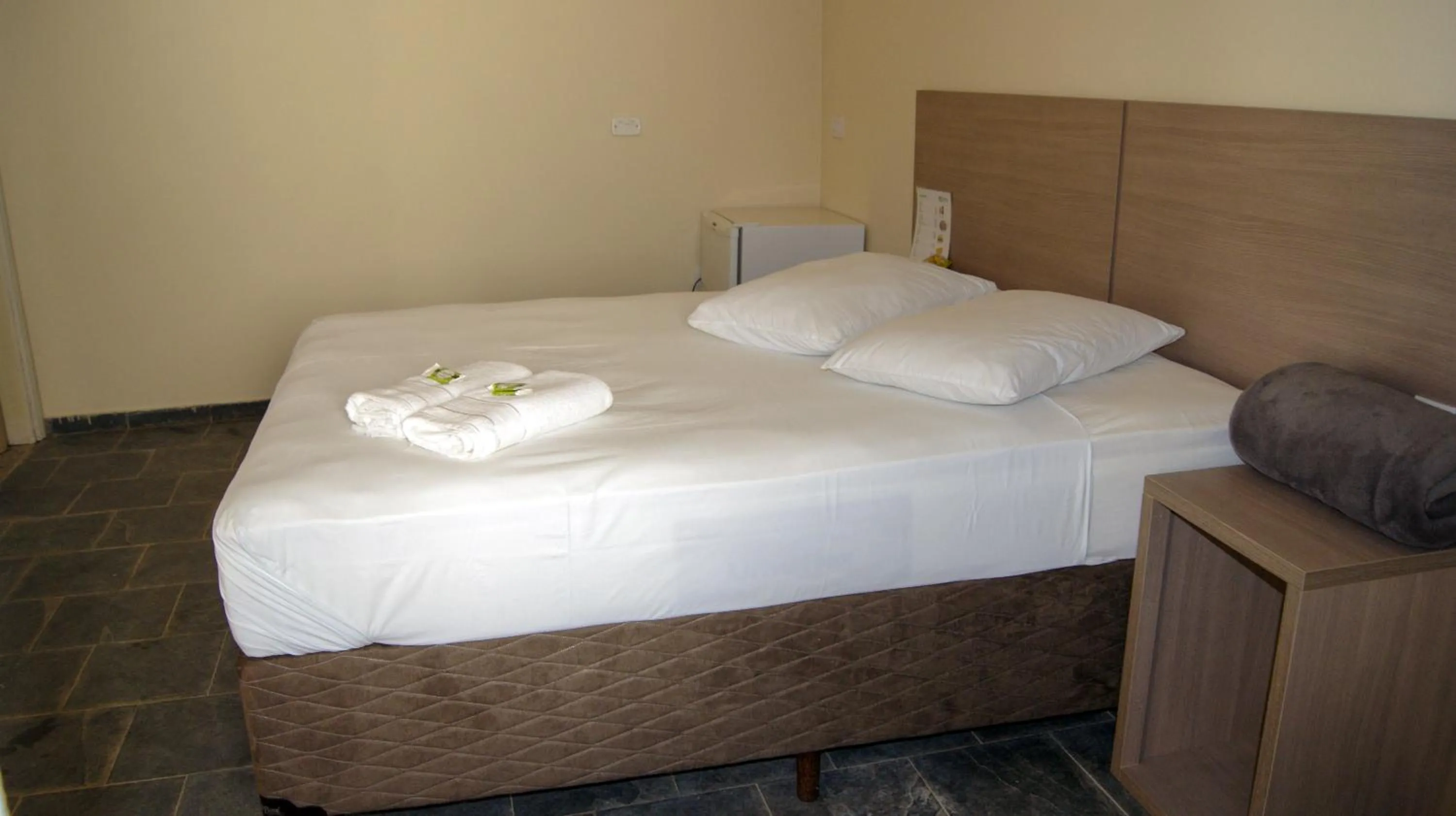 Photo of the whole room, Bed in Hotel Pousada Jaguariuna
