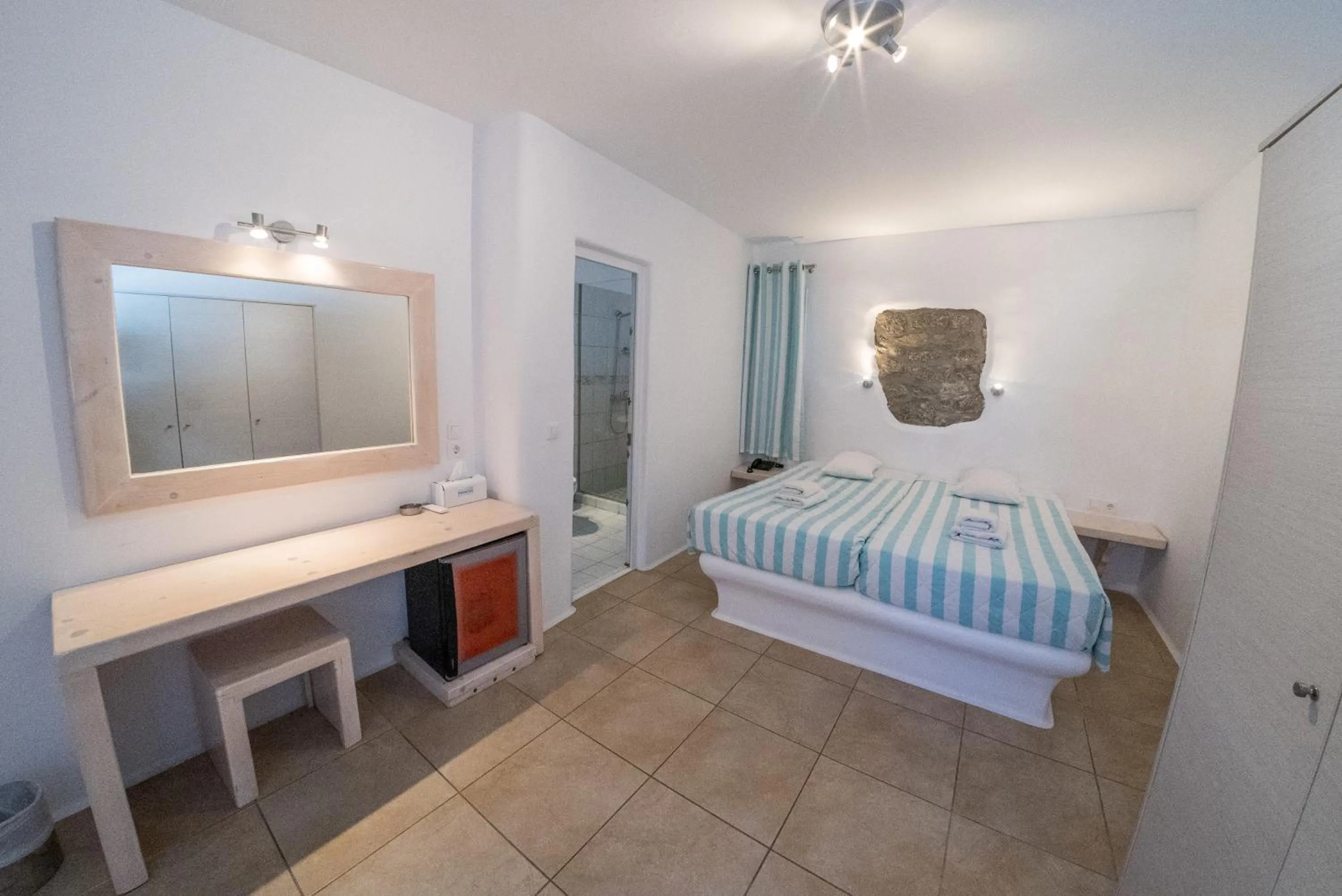 Photo of the whole room, Bed in Paradise Beach Resort