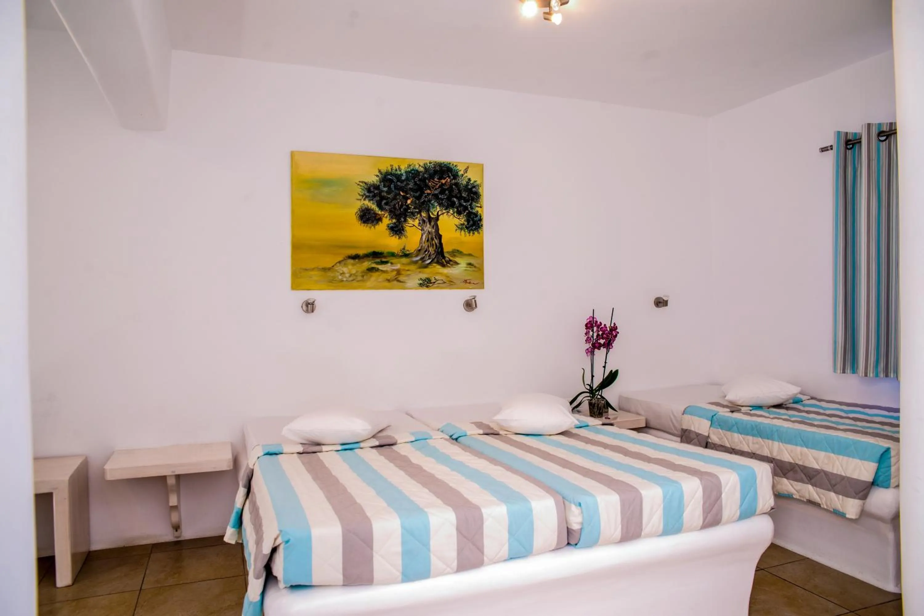 Bed in Paradise Beach Resort