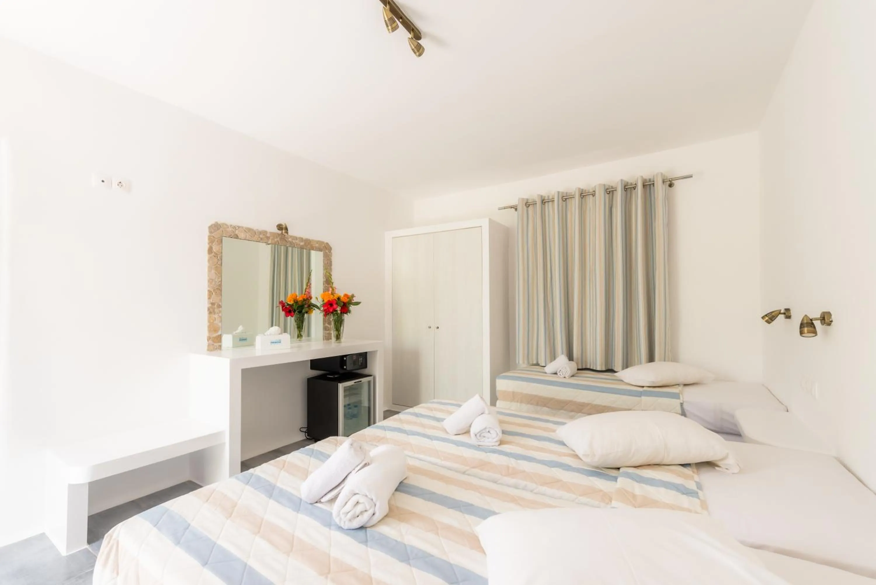 Photo of the whole room, Bed in Paradise Beach Resort