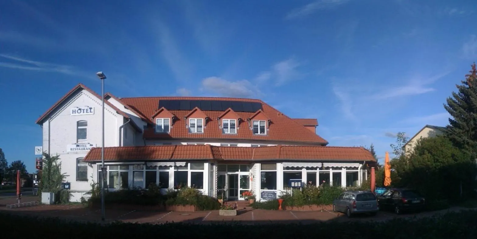Facade/entrance in Hotel Kiebitz an der Ostsee