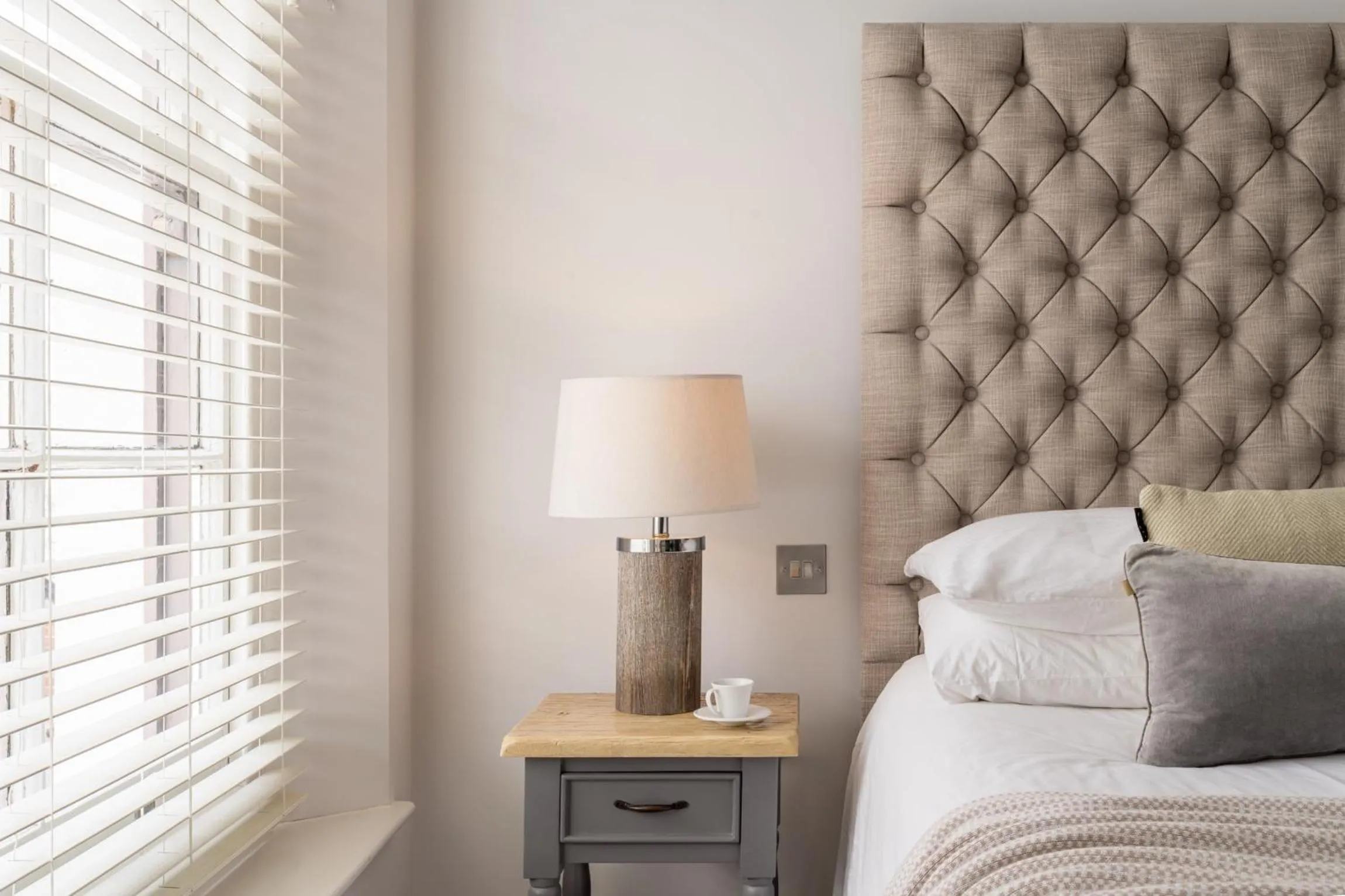 Bedroom, Bed in The Old Quay House Hotel
