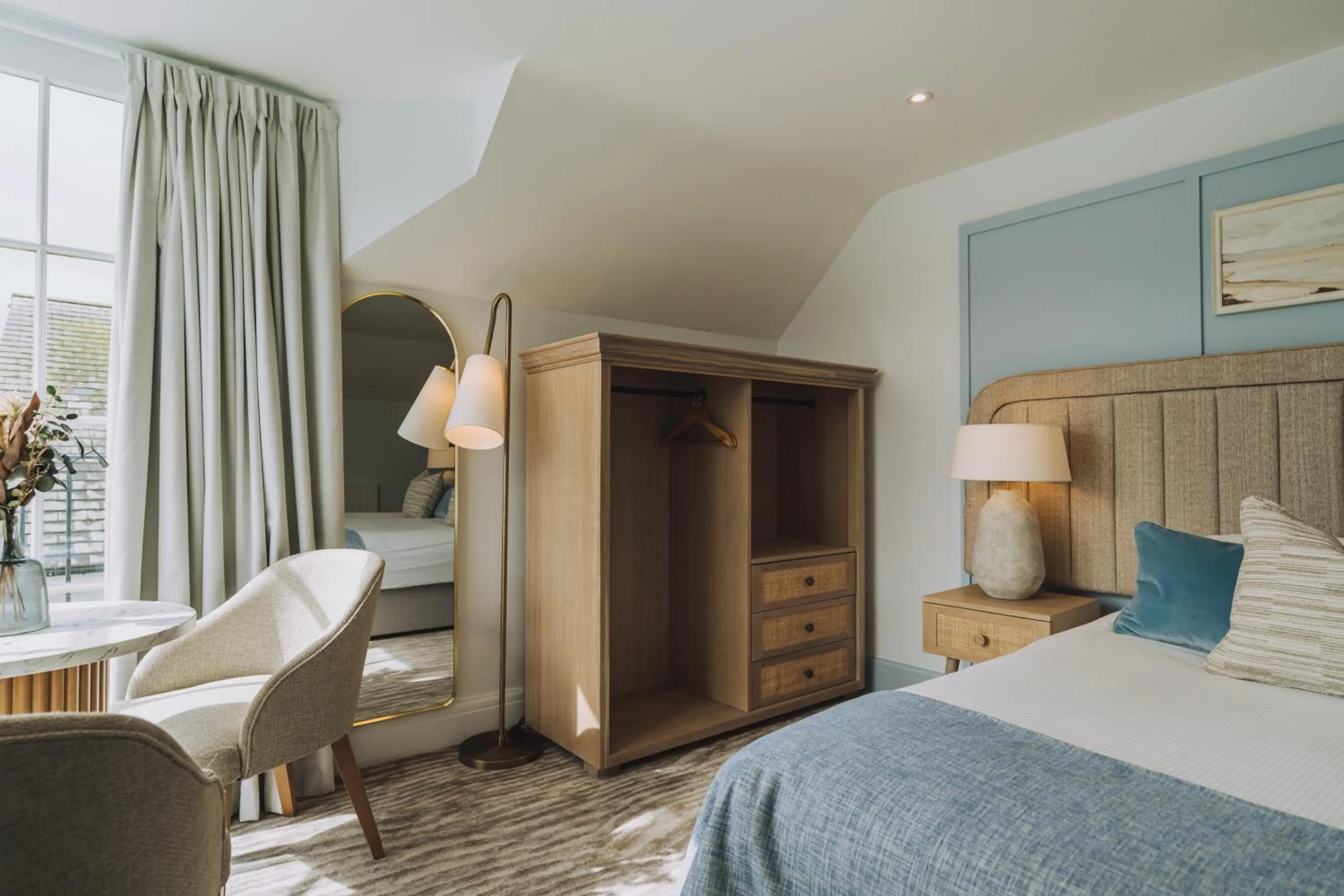 Bedroom, Bed in The Old Quay House Hotel