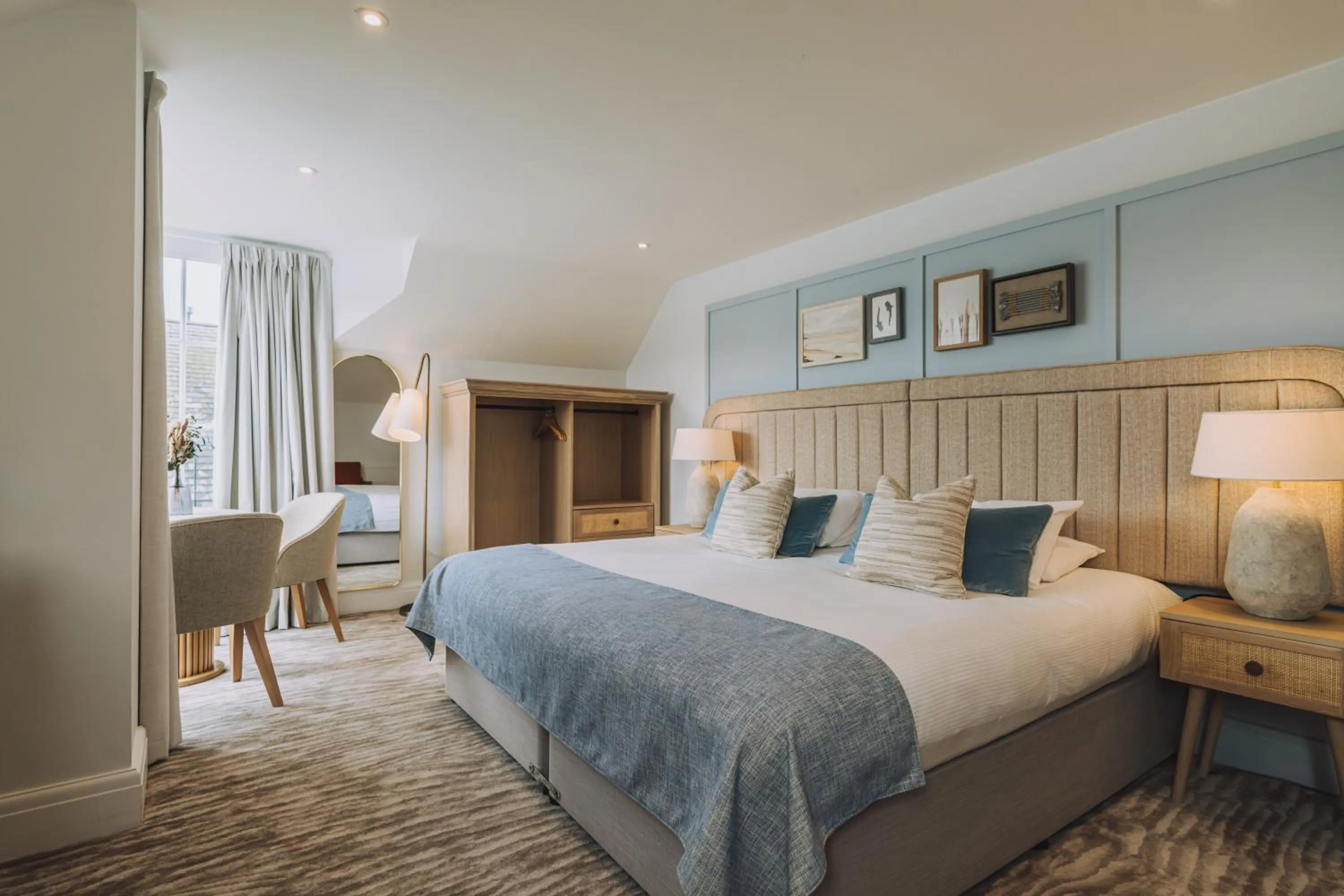 Bedroom, Bed in The Old Quay House Hotel