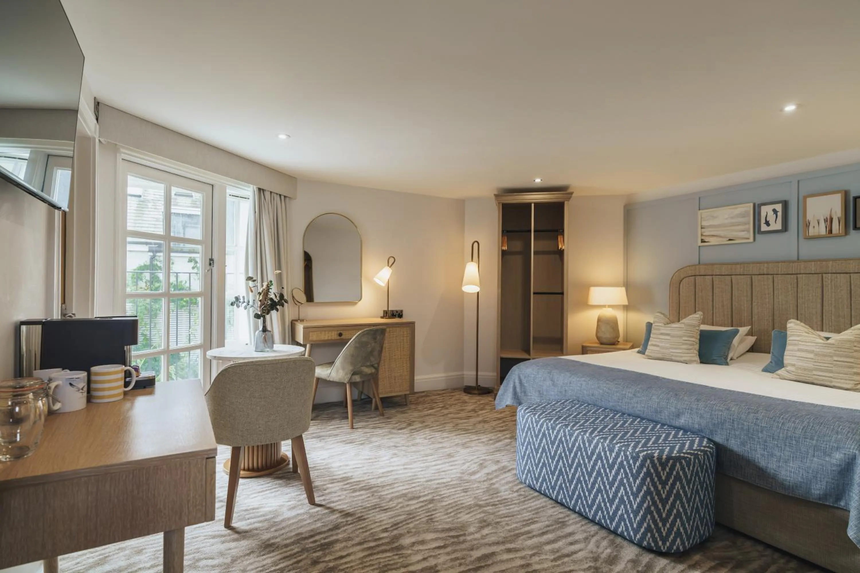 Bedroom, Bed in The Old Quay House Hotel