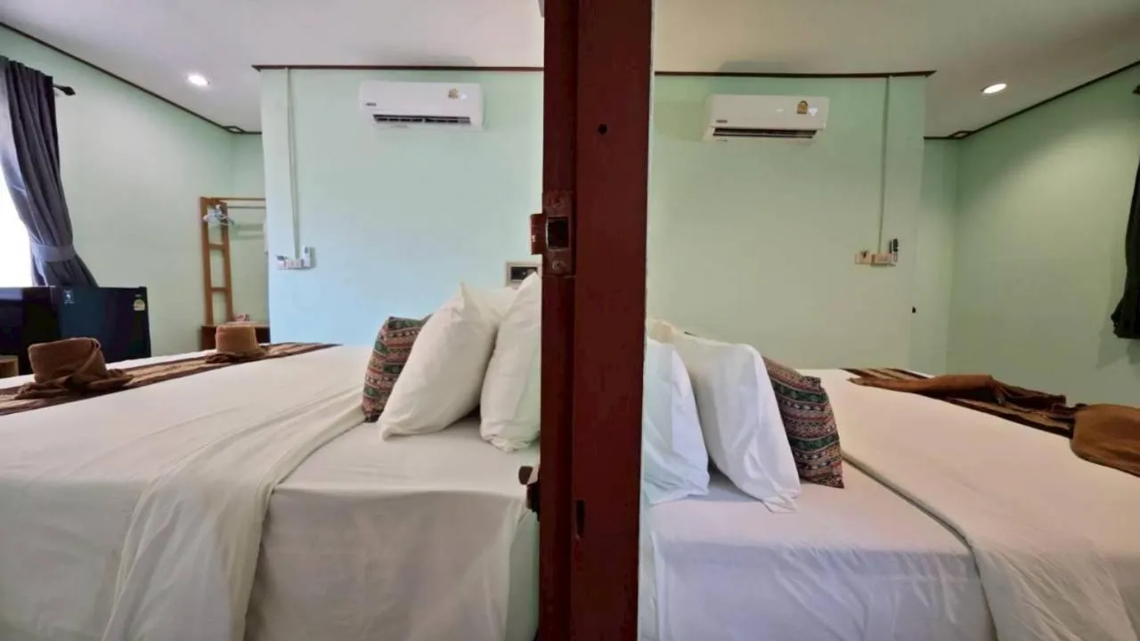 Bed in Dong Talay Lipe Beach Resort