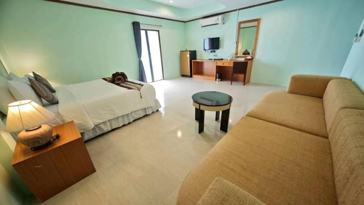 Bed in Dong Talay Lipe Beach Resort