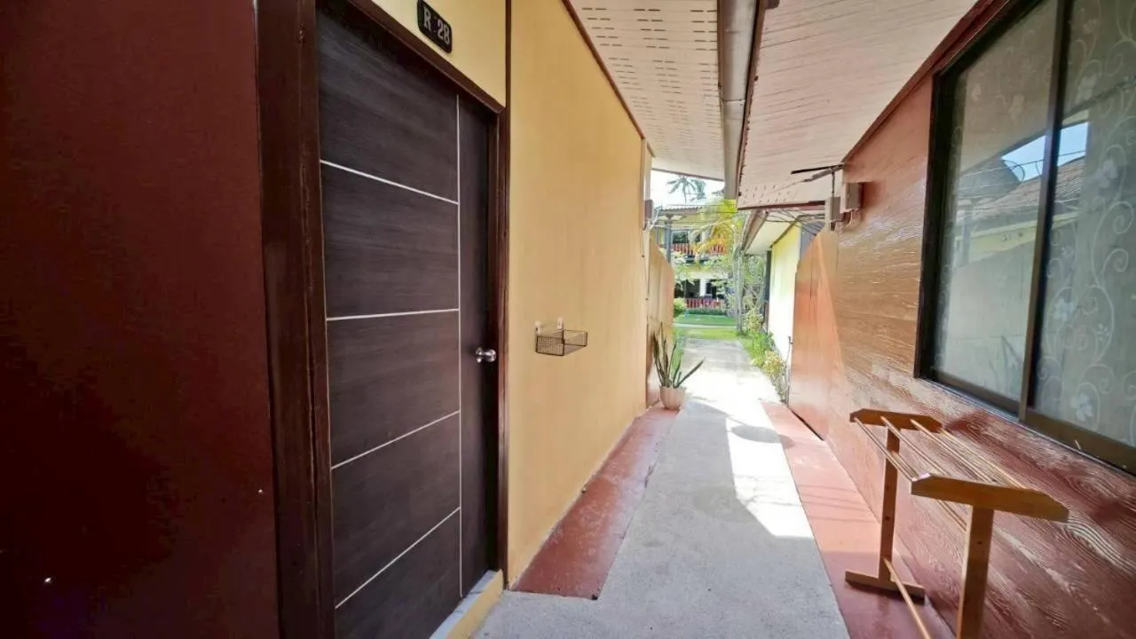 Dong Talay Lipe Beach Resort