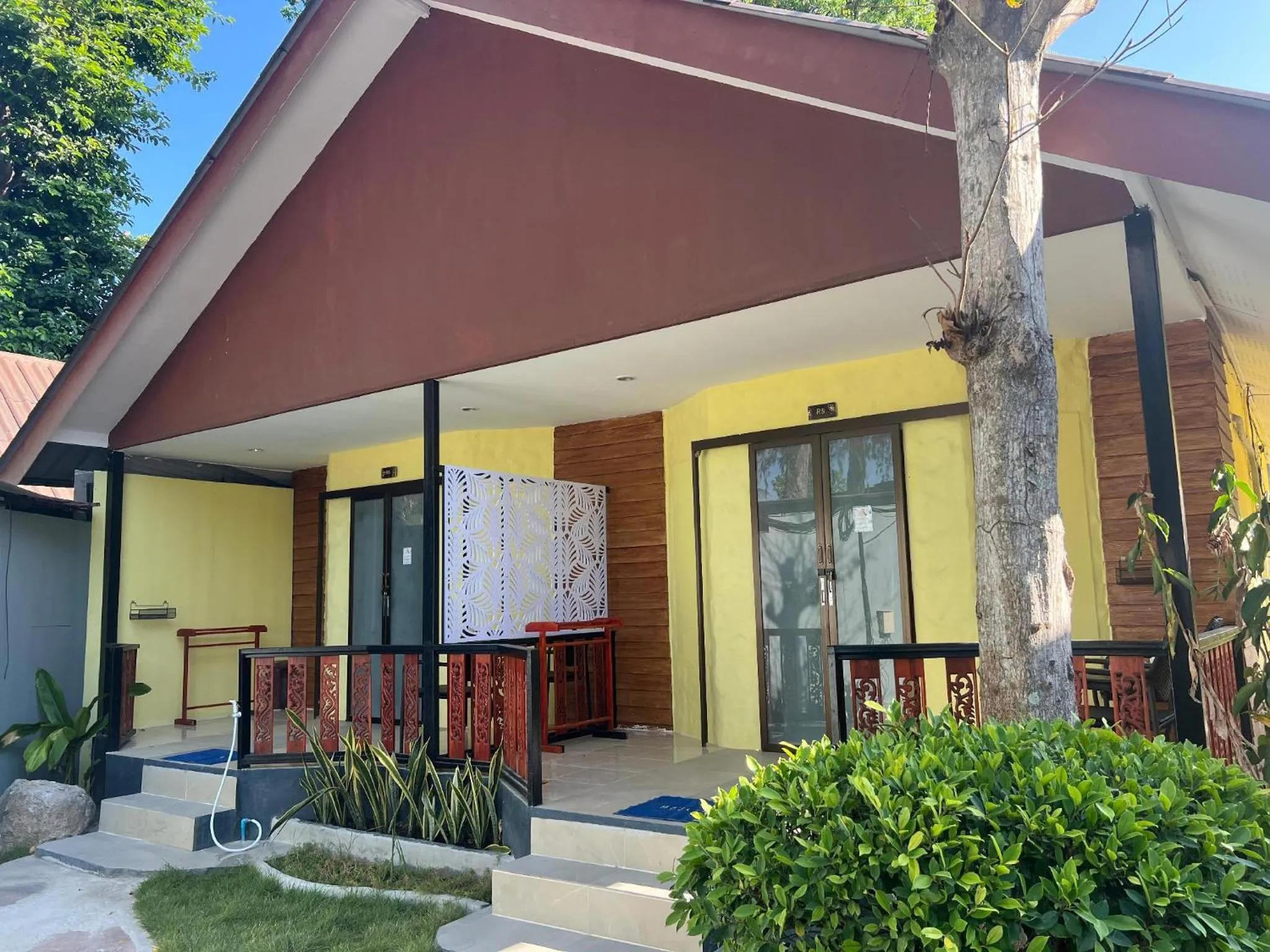 Dong Talay Lipe Beach Resort