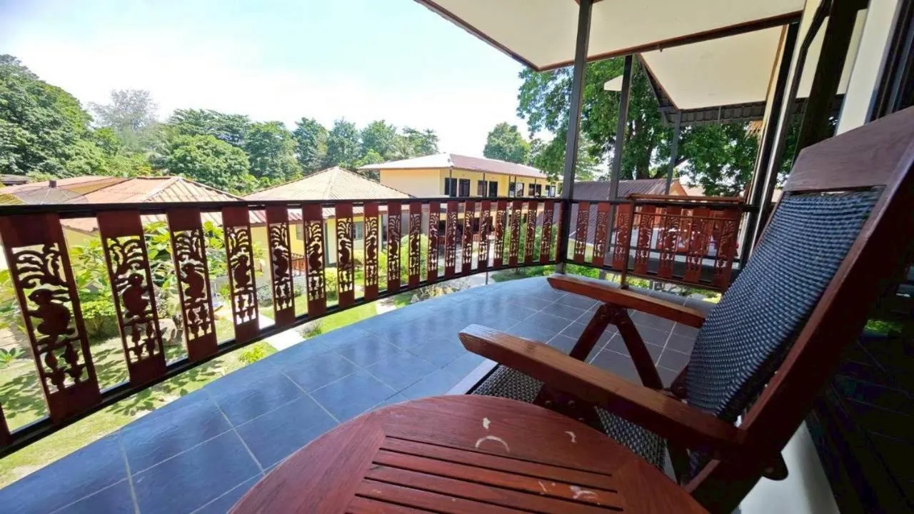 Dong Talay Lipe Beach Resort