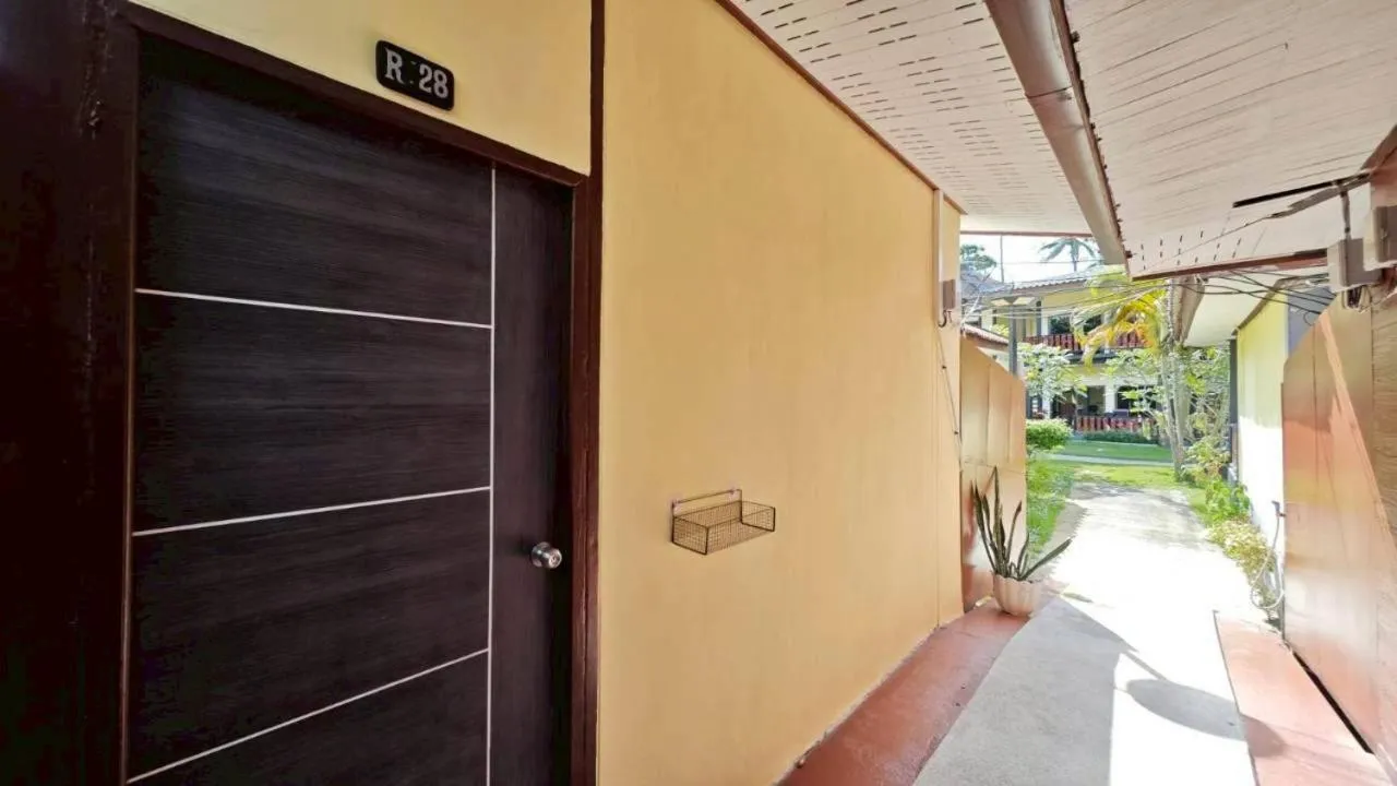 Dong Talay Lipe Beach Resort