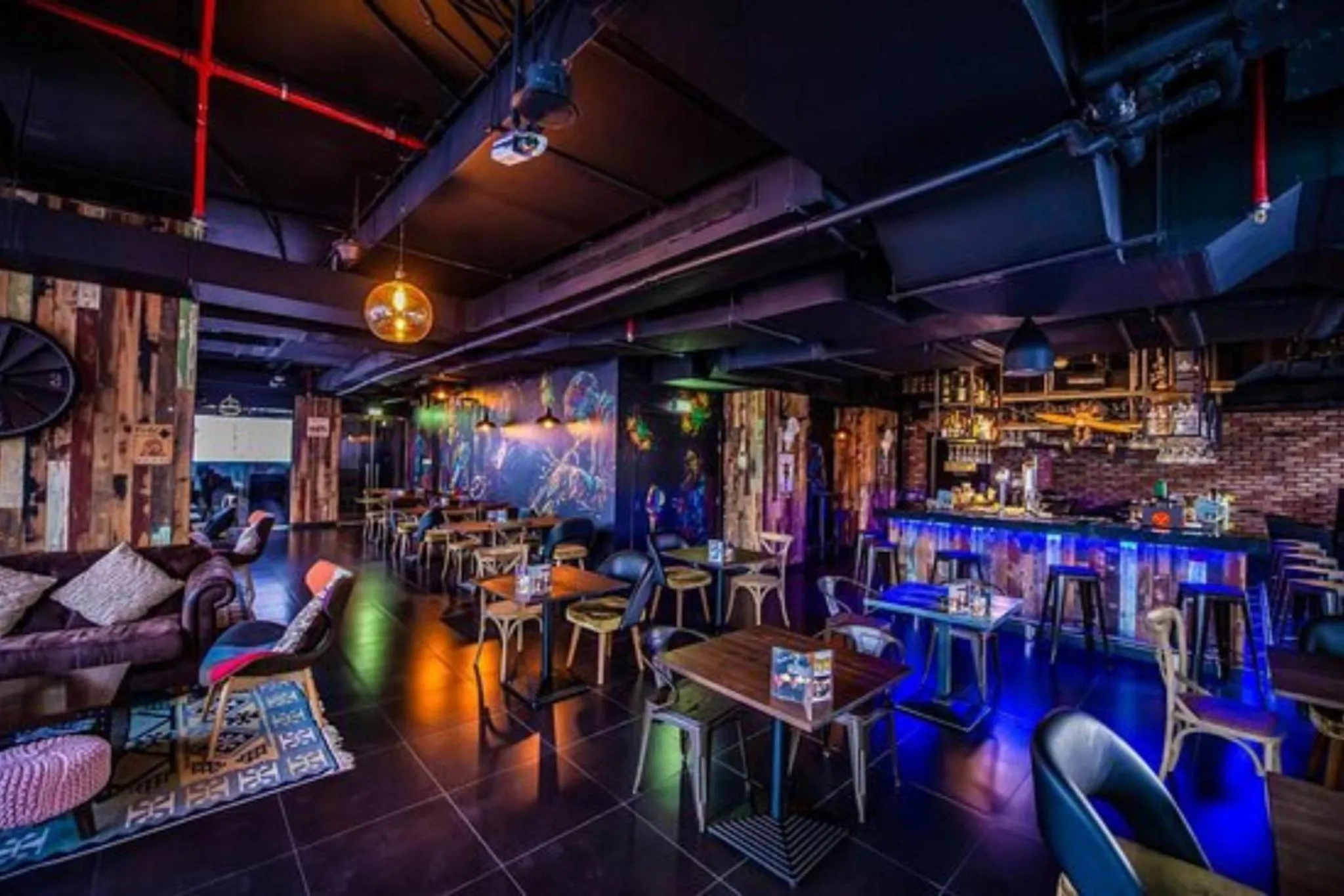 Lounge or bar in Canal Central Hotel Business Bay