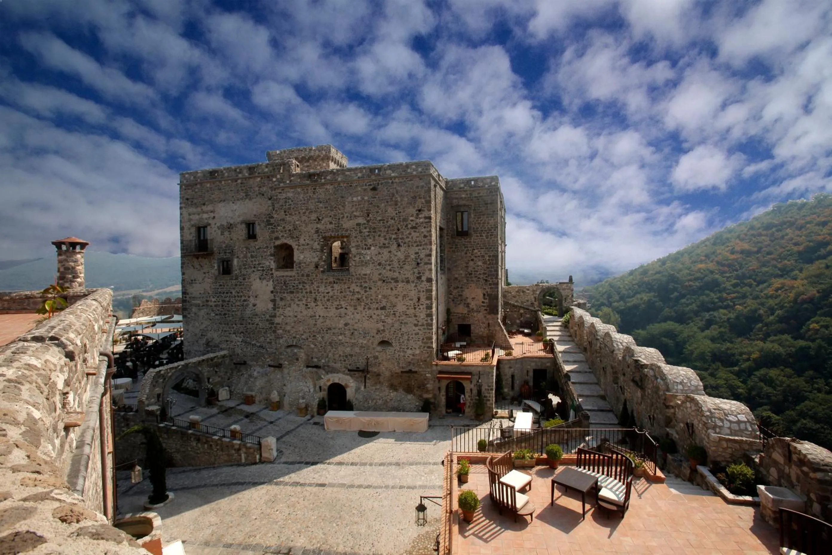 Property building in Castello di Limatola