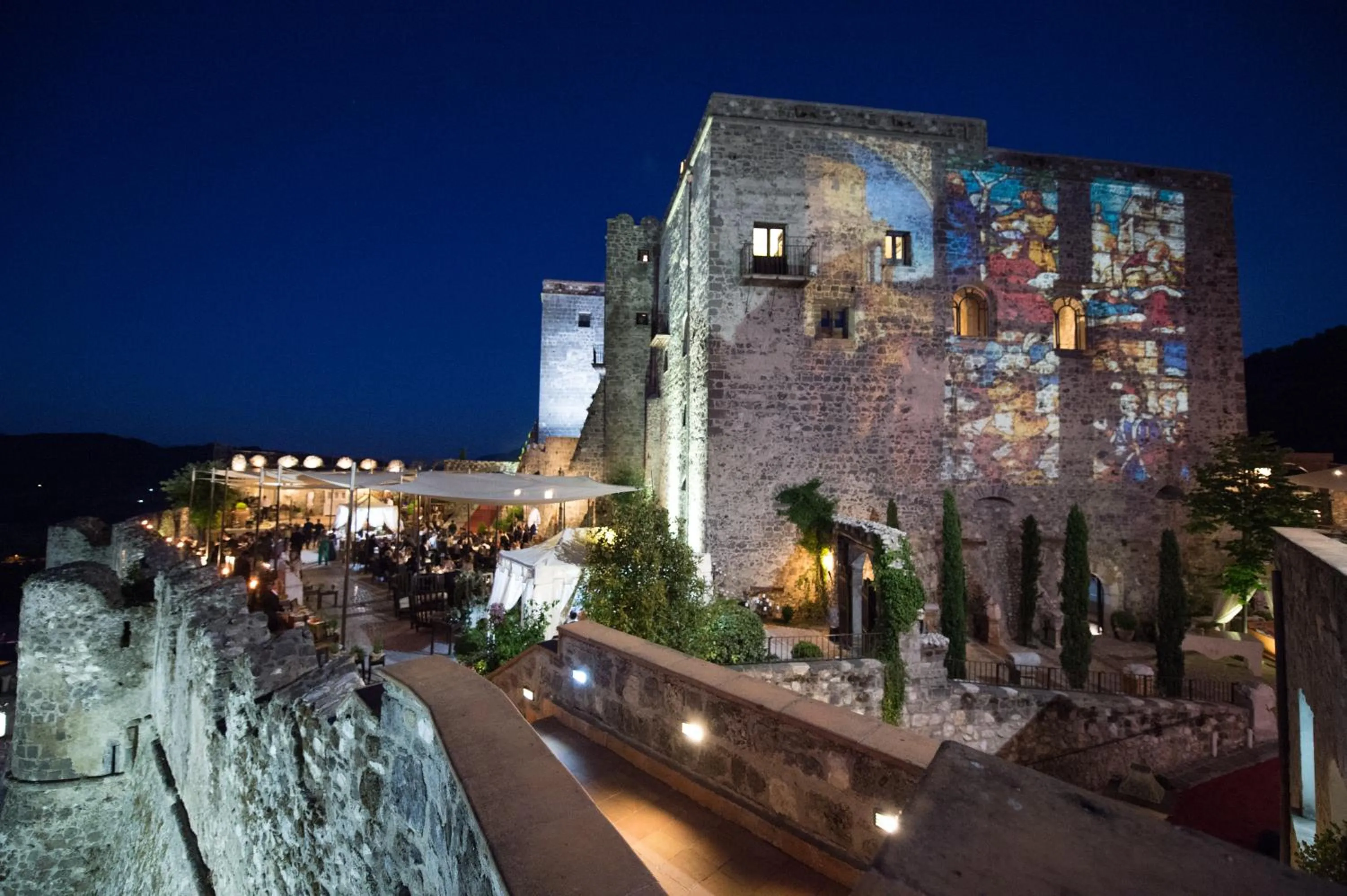 Property building in Castello di Limatola