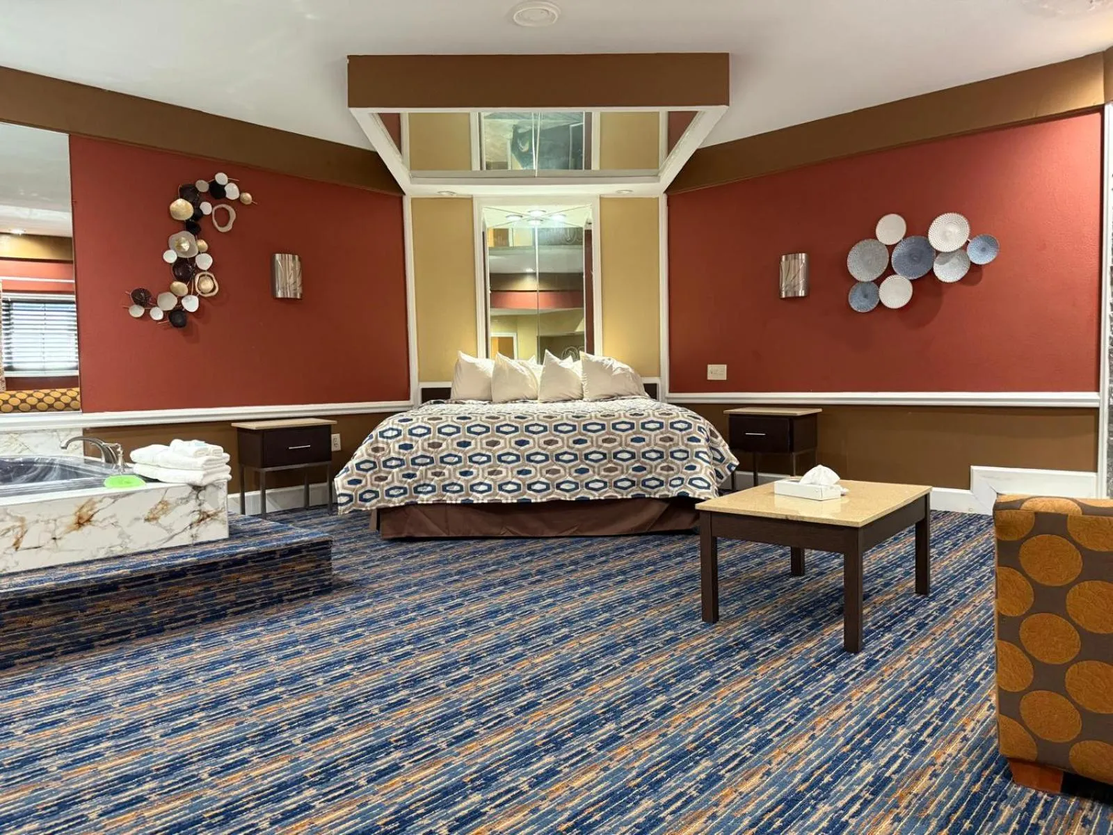 Bed in Inn of the Dove Cherry Hill - Philadelphia