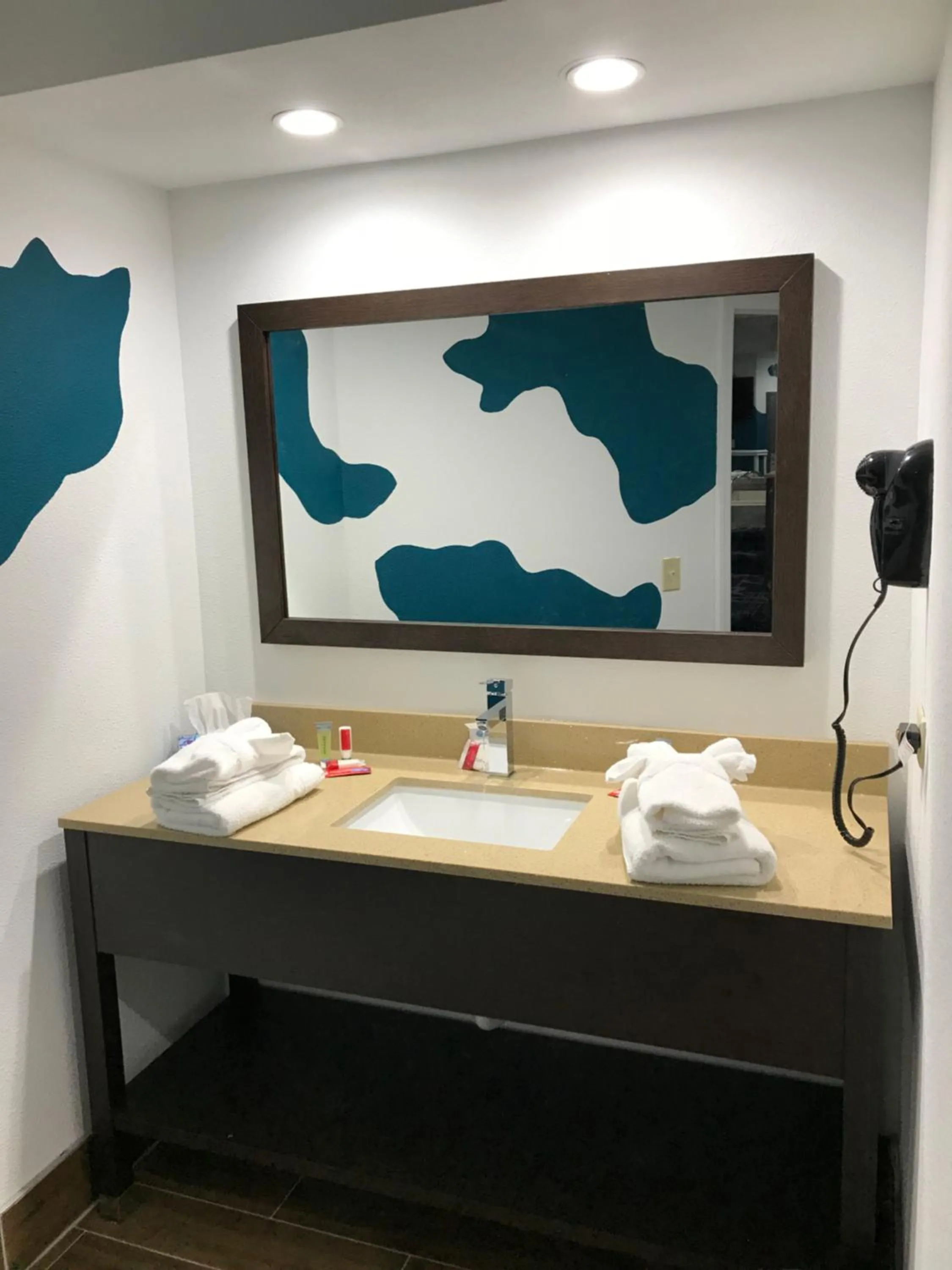 Inn of the Dove Cherry Hill - Philadelphia