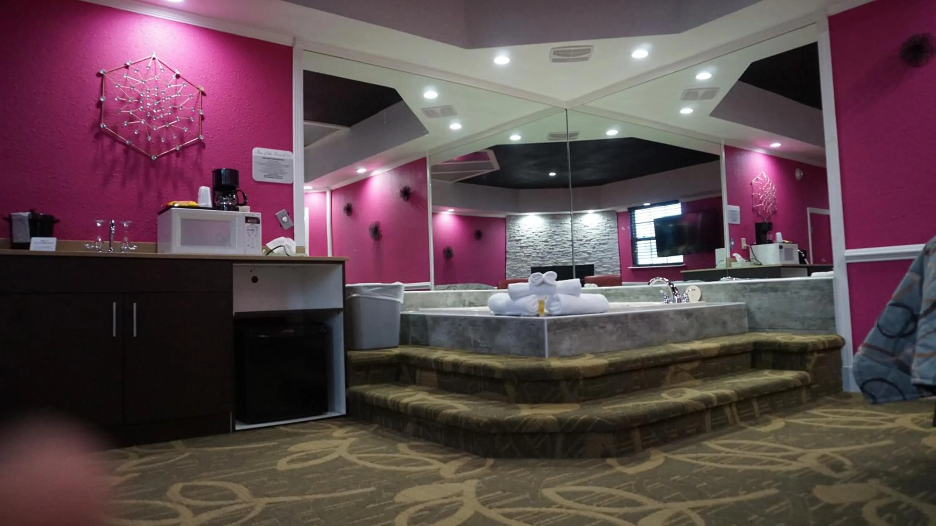 Inn of the Dove Cherry Hill - Philadelphia