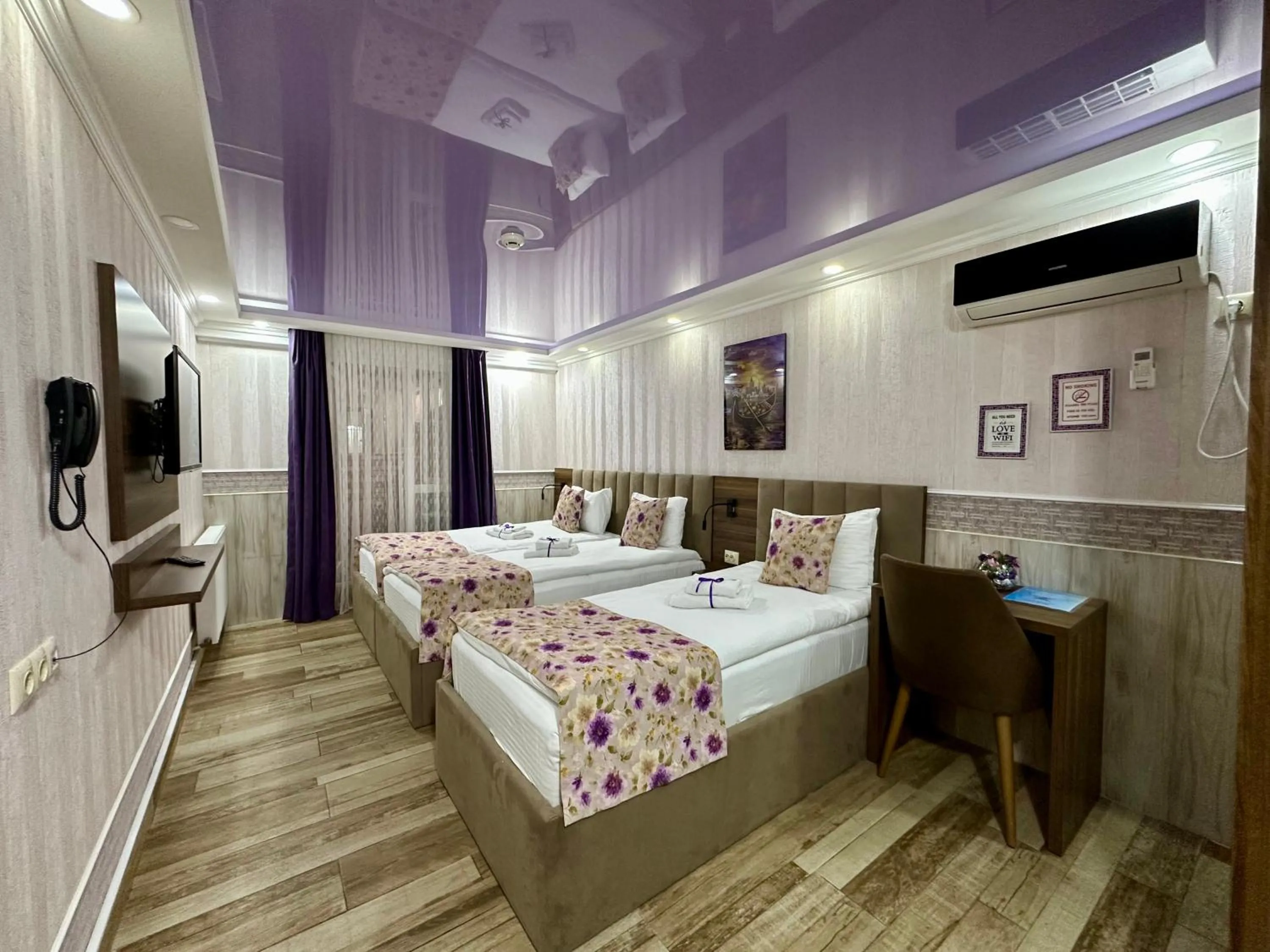 Bedroom, Bed in Hotel Park