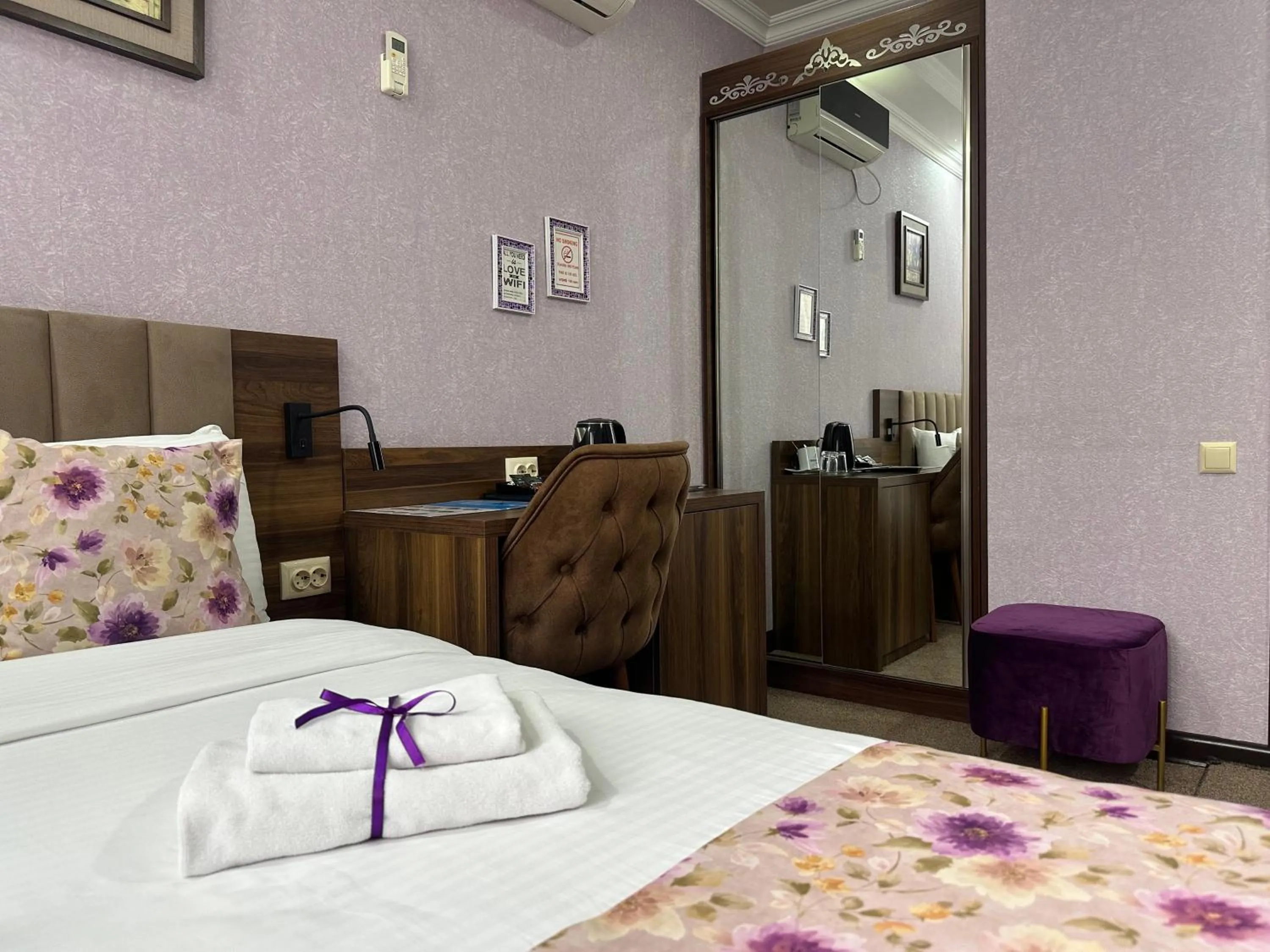 Bedroom, Bed in Hotel Park