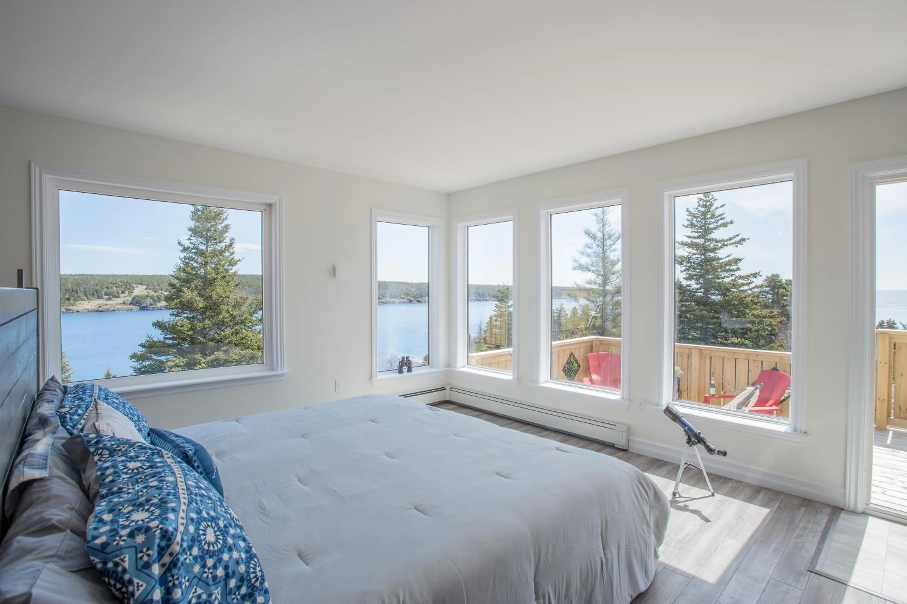 Patio, Bed in Whale House Guest House