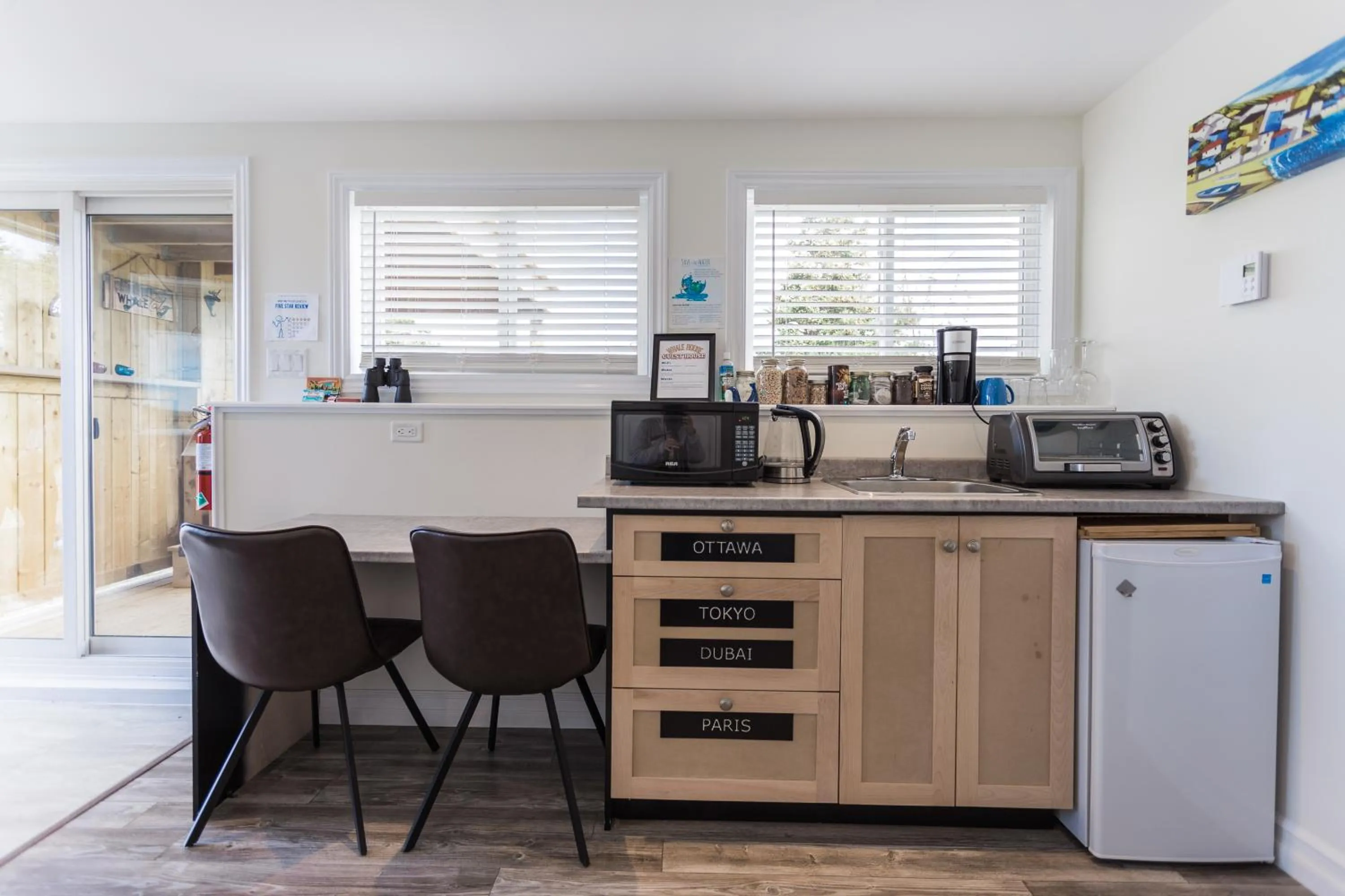 Coffee/tea facilities in Whale House Guest House