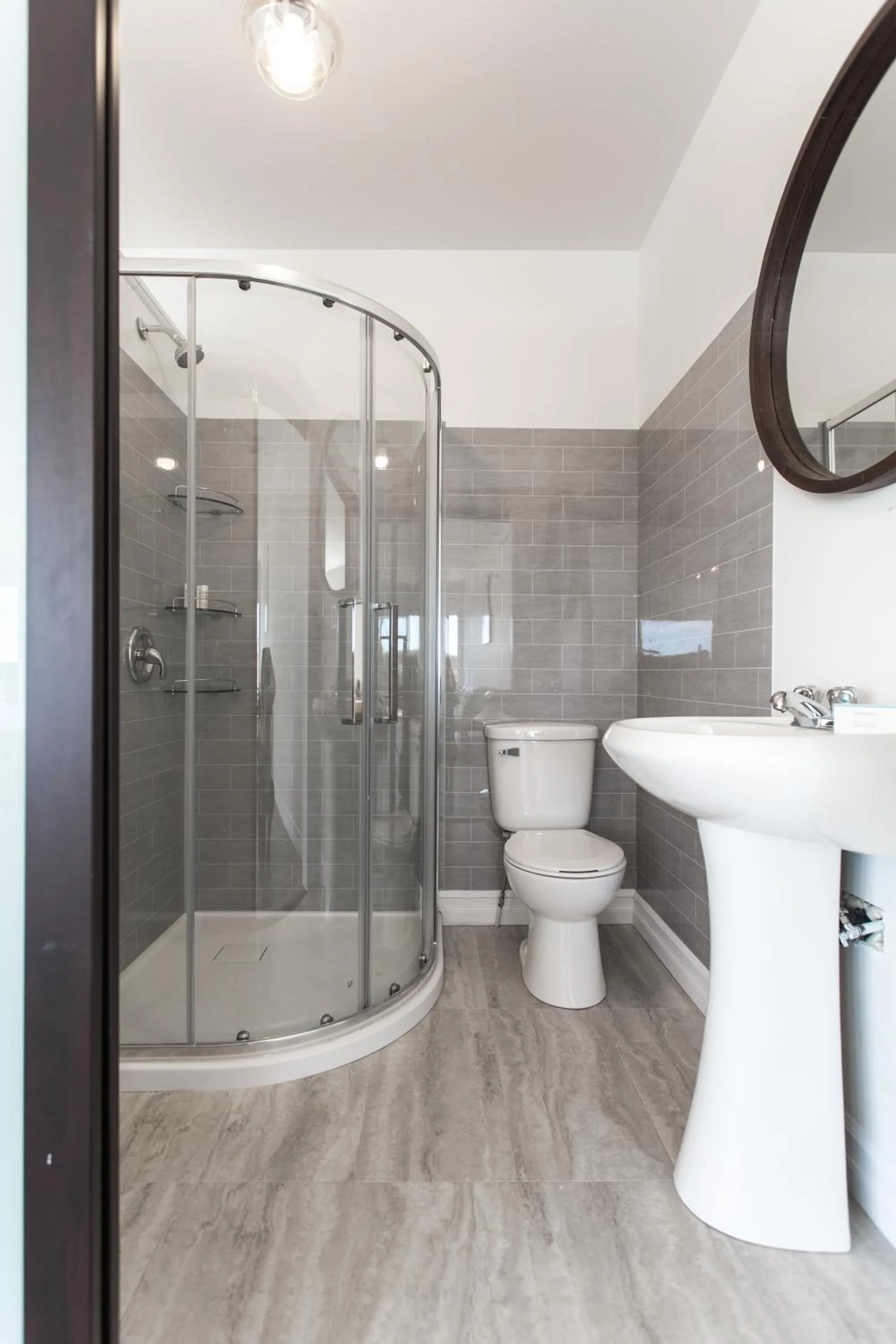 Shower in Whale House Guest House