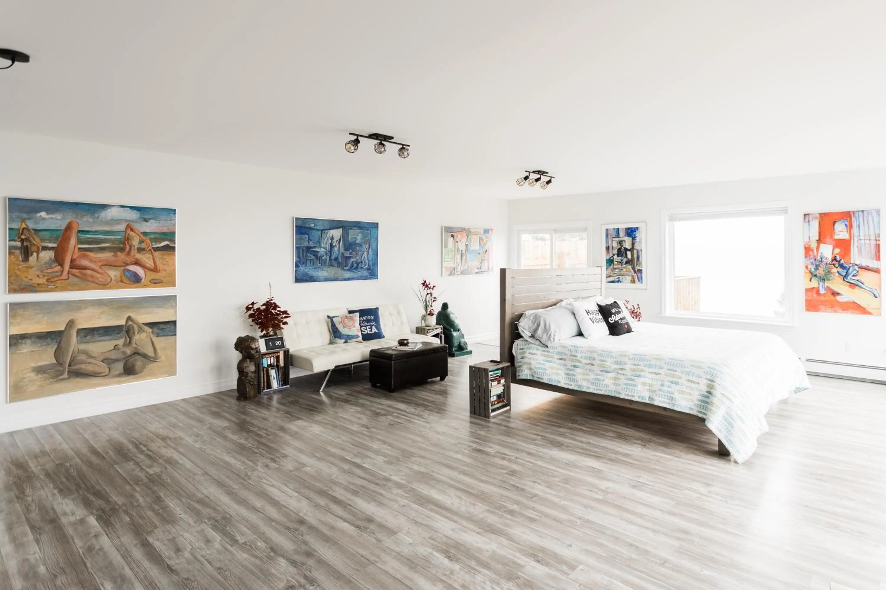 Bed in Whale House Guest House