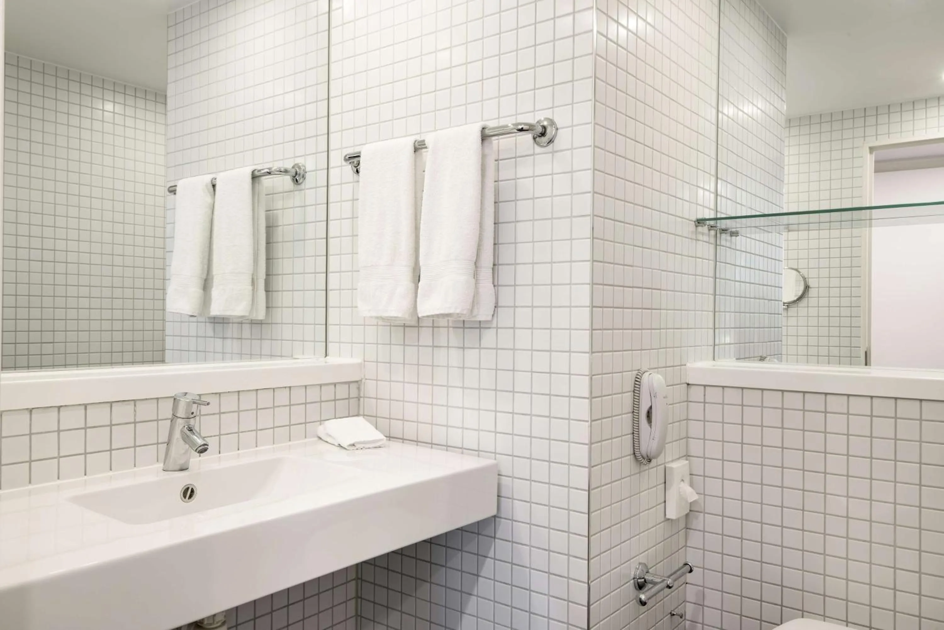 Bathroom in Radisson Blu Hotel, Birmingham