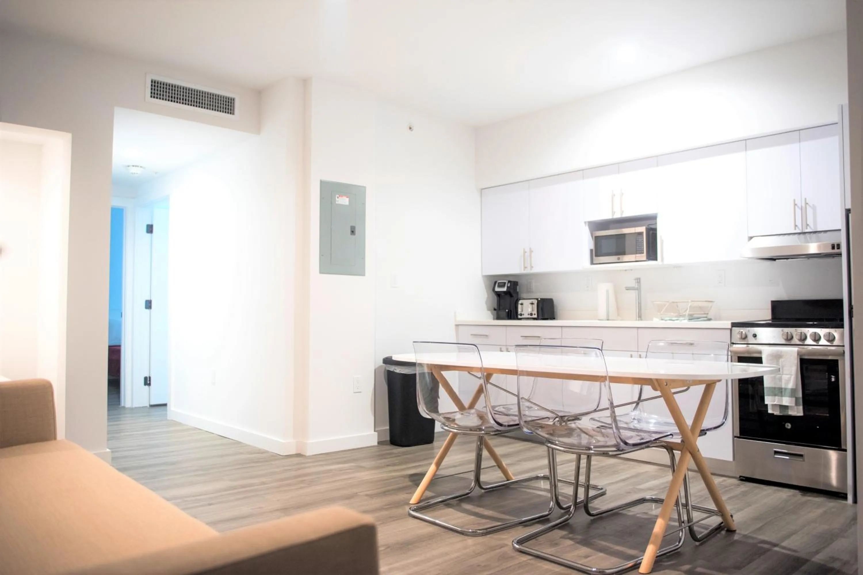 Kitchen/Kitchenette in 12th & Ocean Suites by LuxUrban