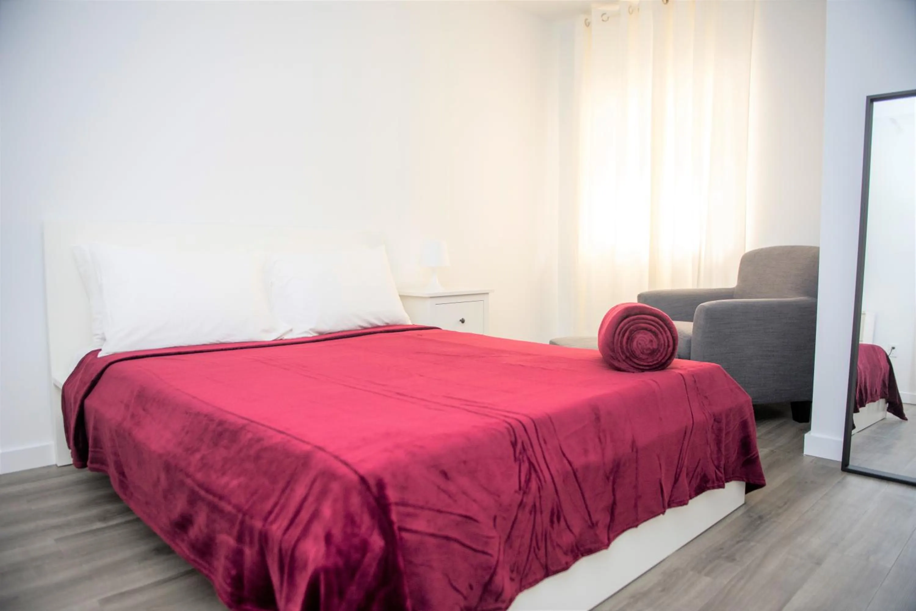 12th & Ocean Suites by LuxUrban