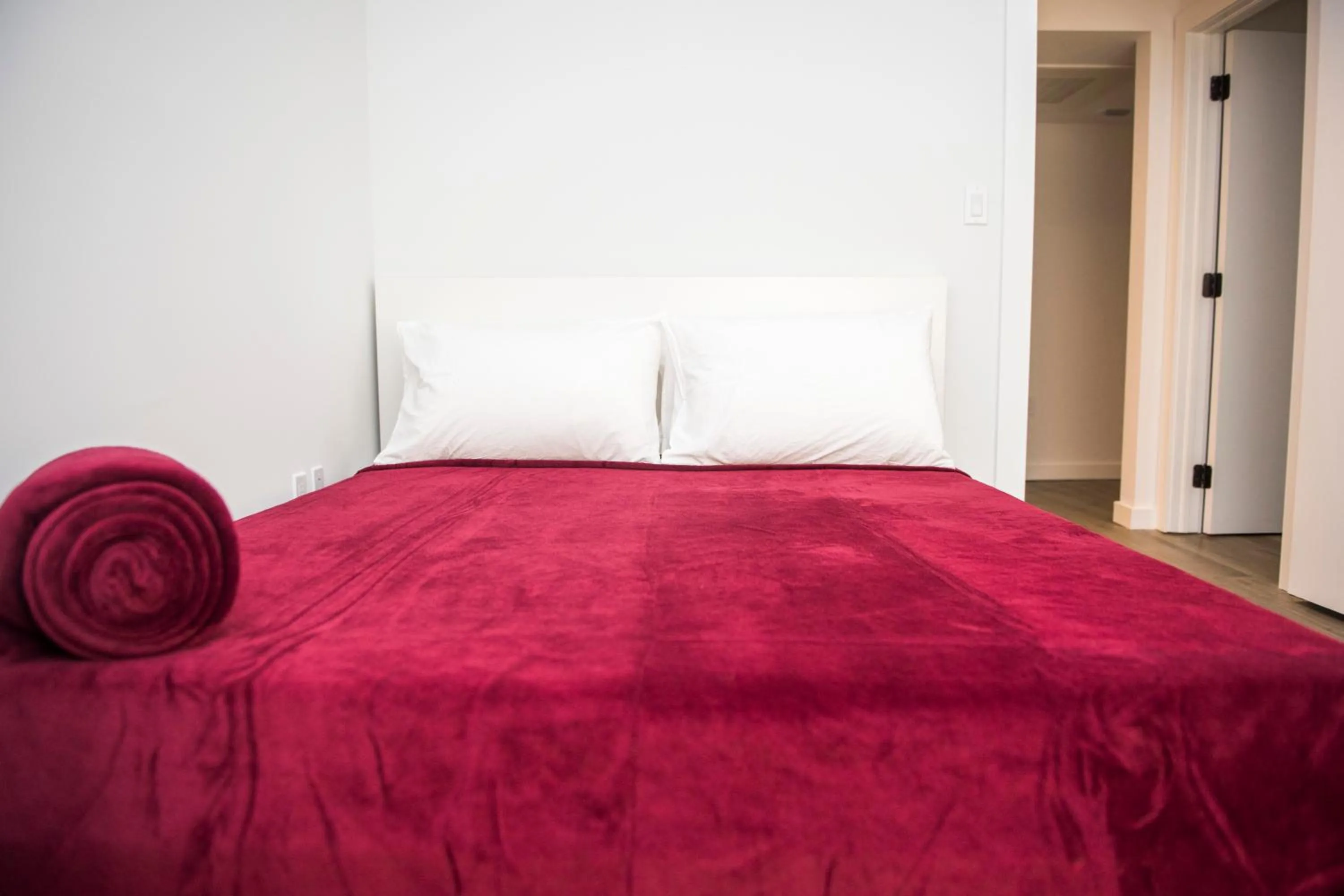 12th & Ocean Suites by LuxUrban