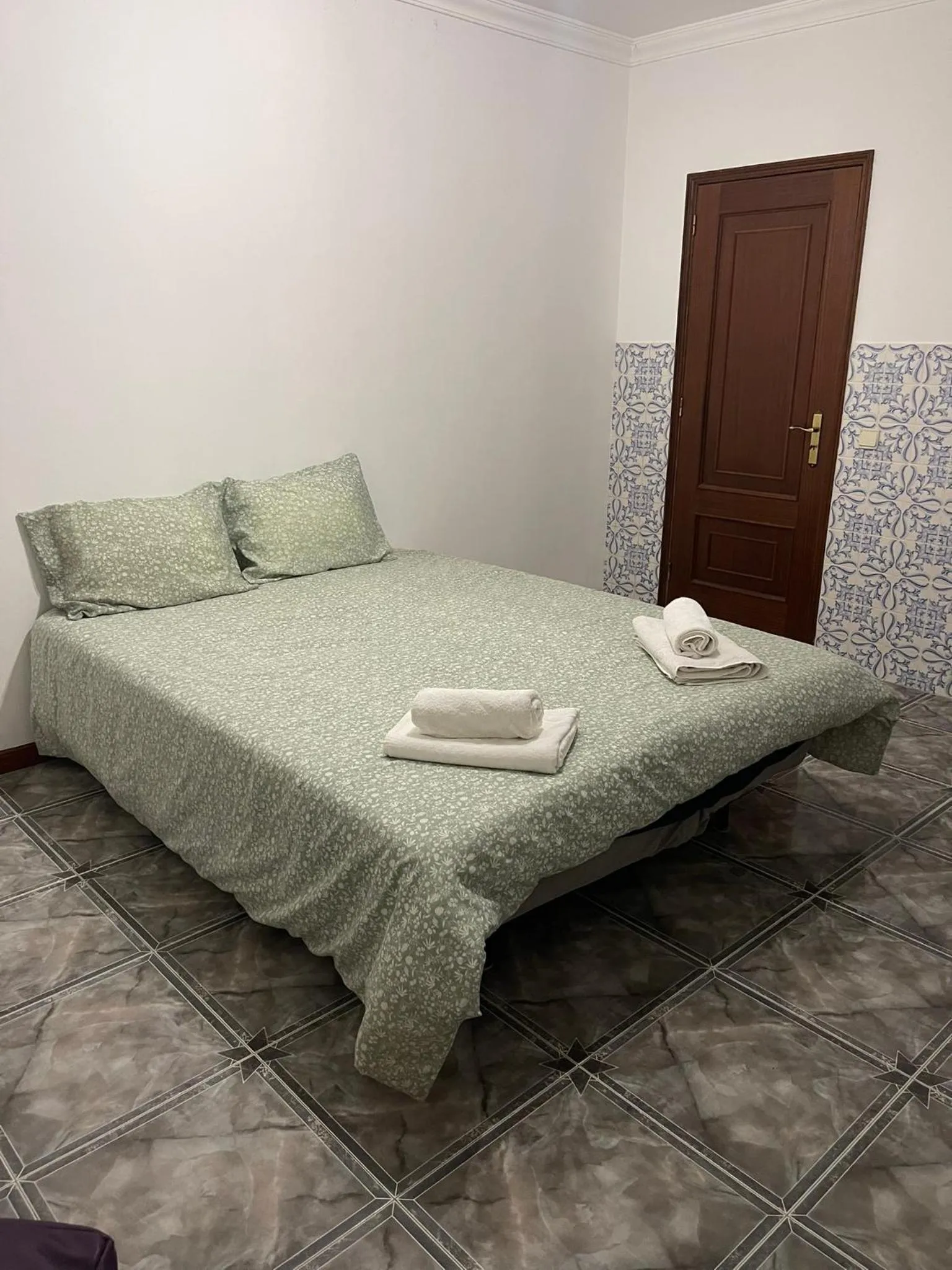 Bed in Catloc & Kitcat Alojamento Local