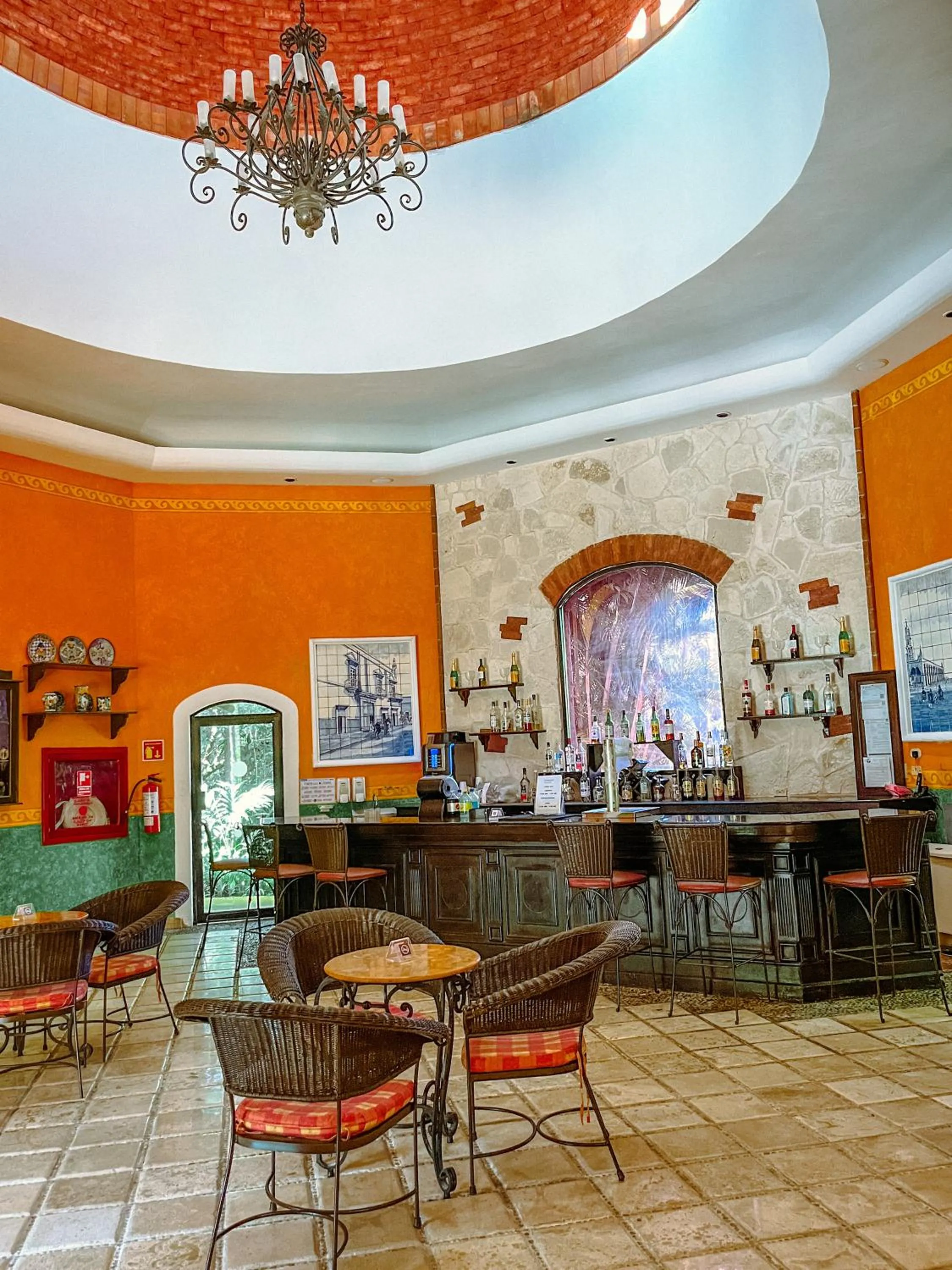 Lounge or bar in Occidental Cozumel - All Inclusive