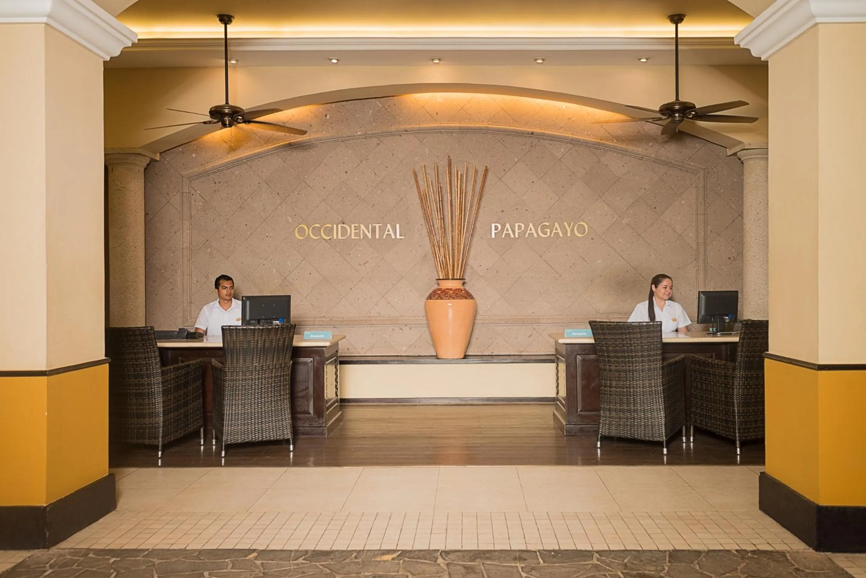 Lobby or reception in Occidental Papagayo - Adults Only All Inclusive