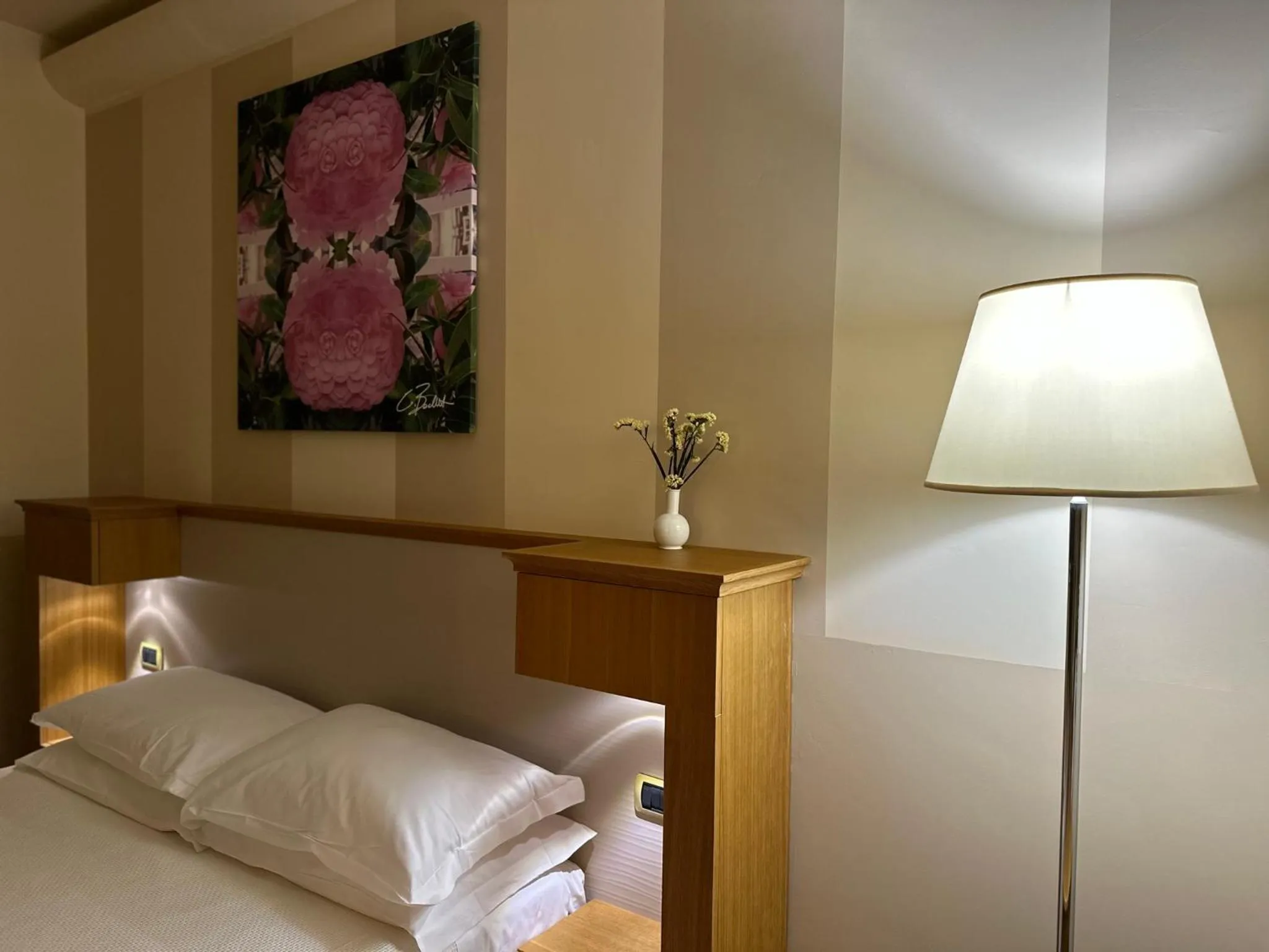 Bed in Relais Concorde