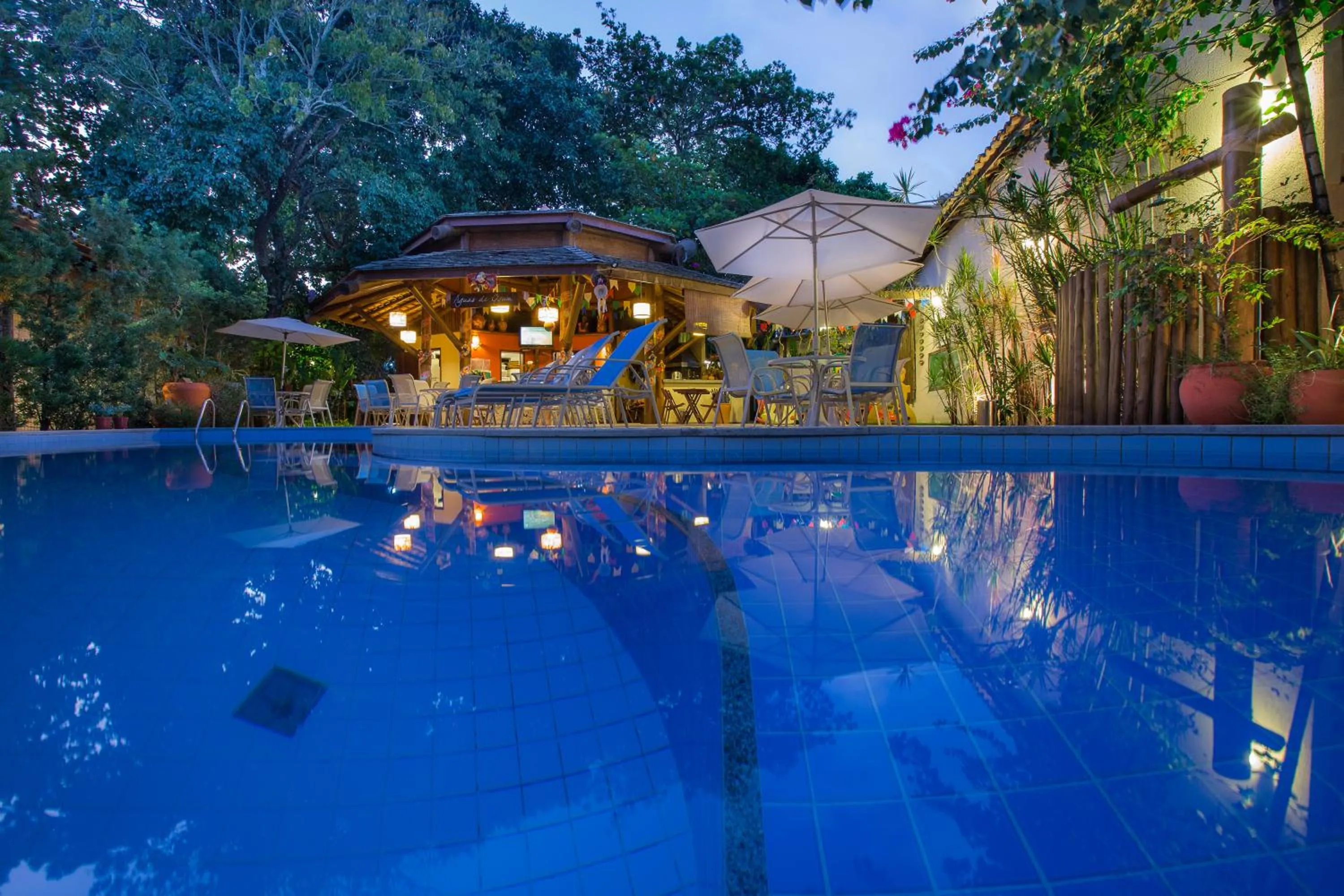 Swimming pool in Pousada Ogum Marinho