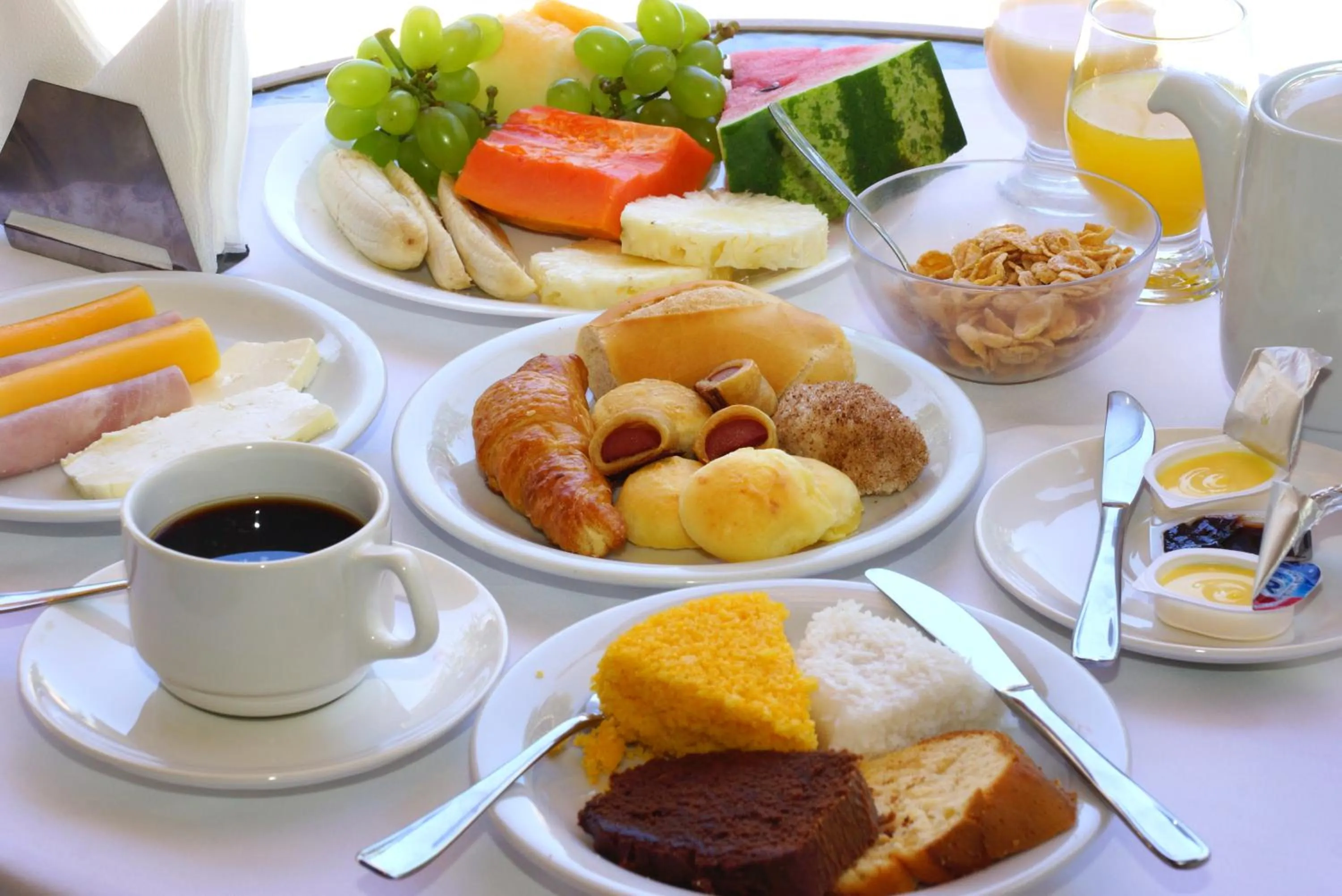 Buffet breakfast in Pousada Ogum Marinho
