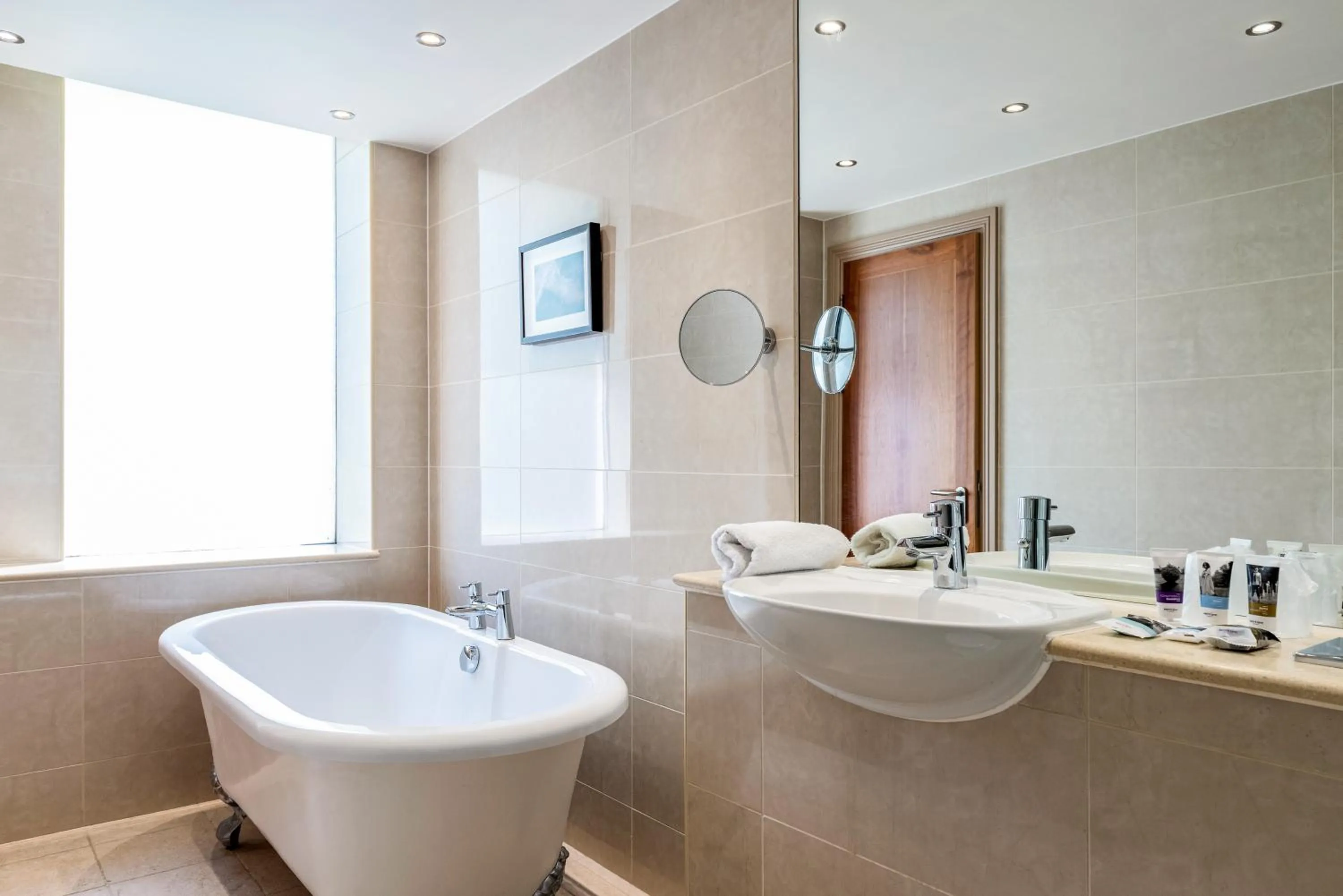 Bathroom in Mercure Bristol Holland House Hotel & Spa