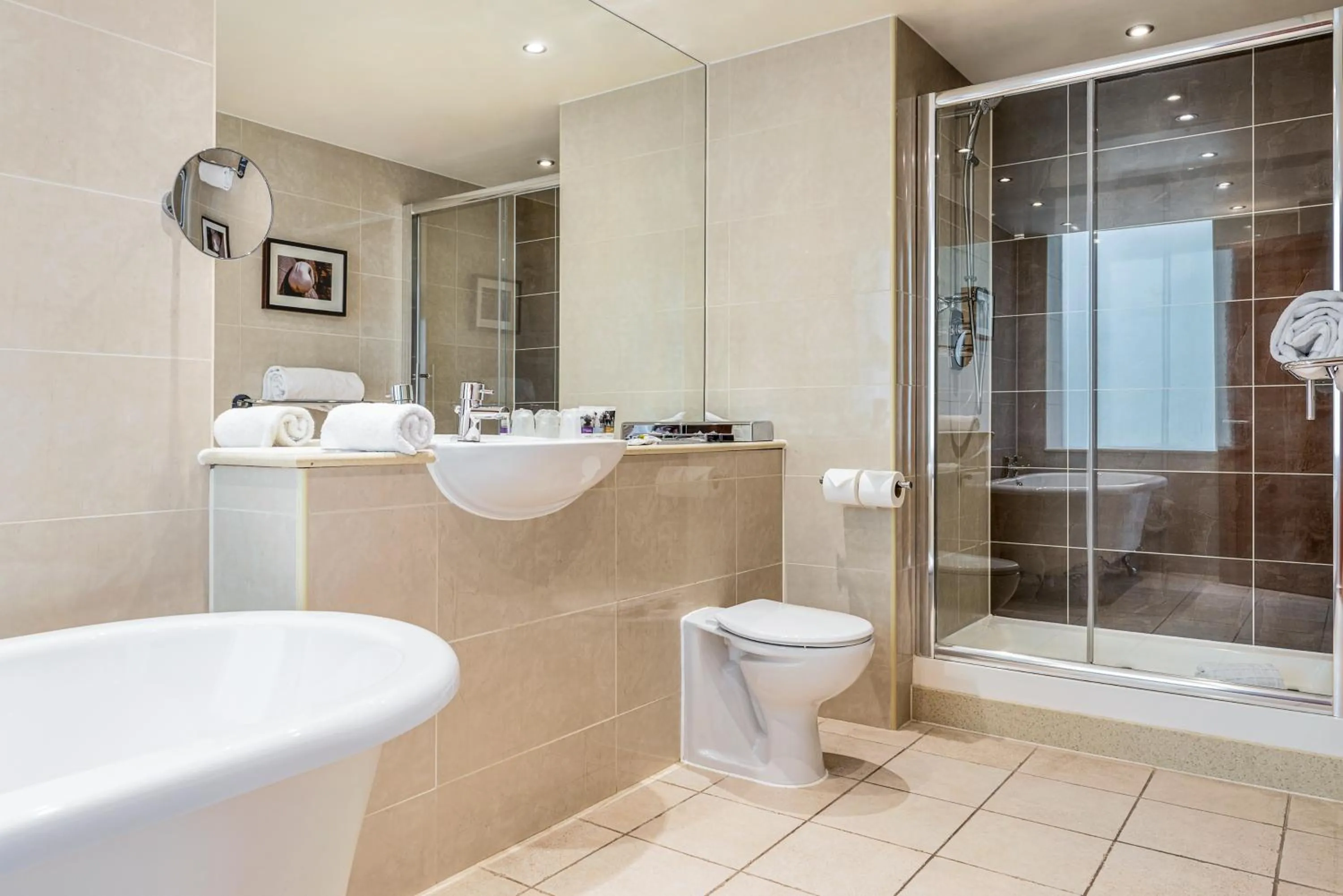 Bathroom in Mercure Bristol Holland House Hotel & Spa