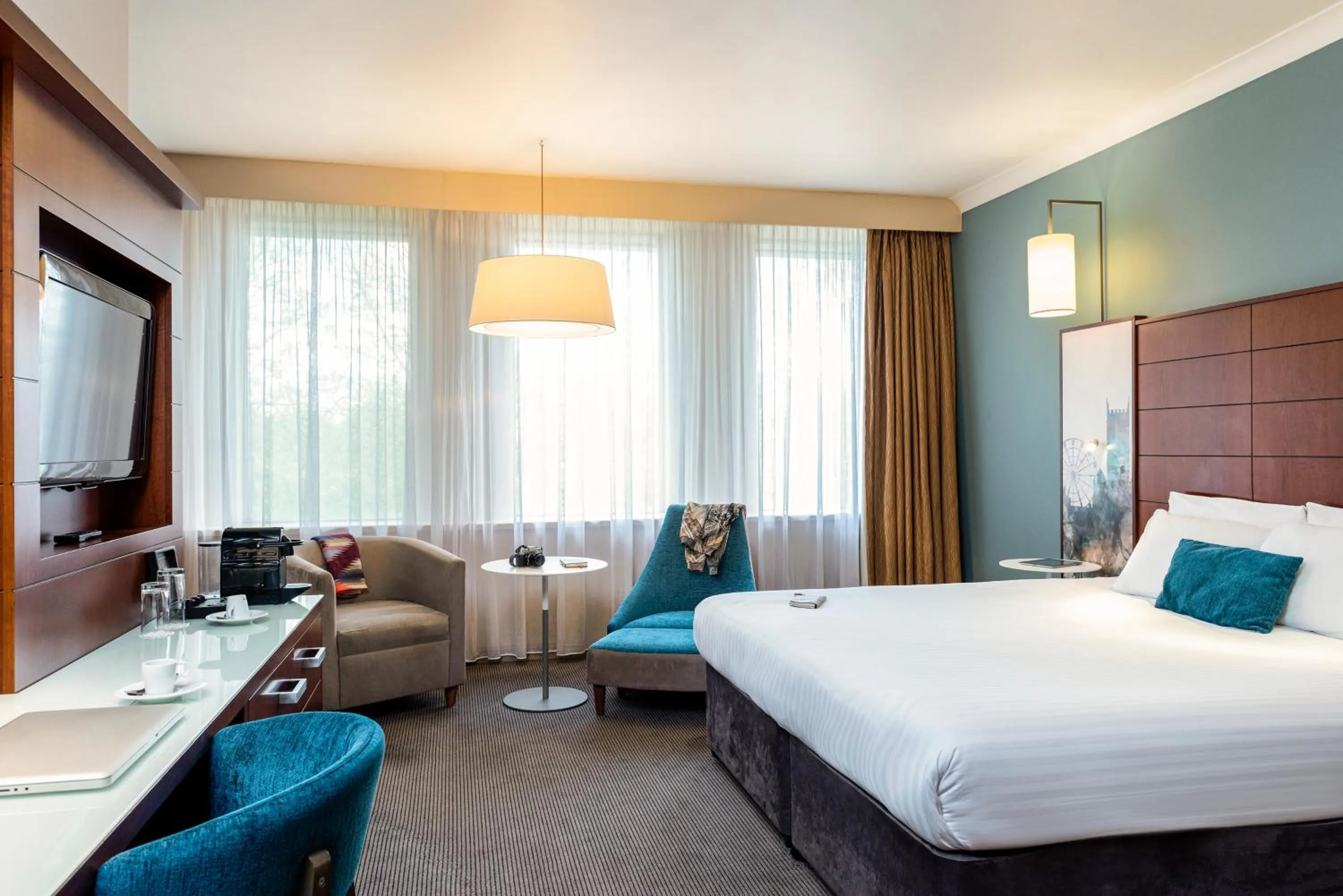 Bedroom in Mercure Bristol Holland House Hotel & Spa