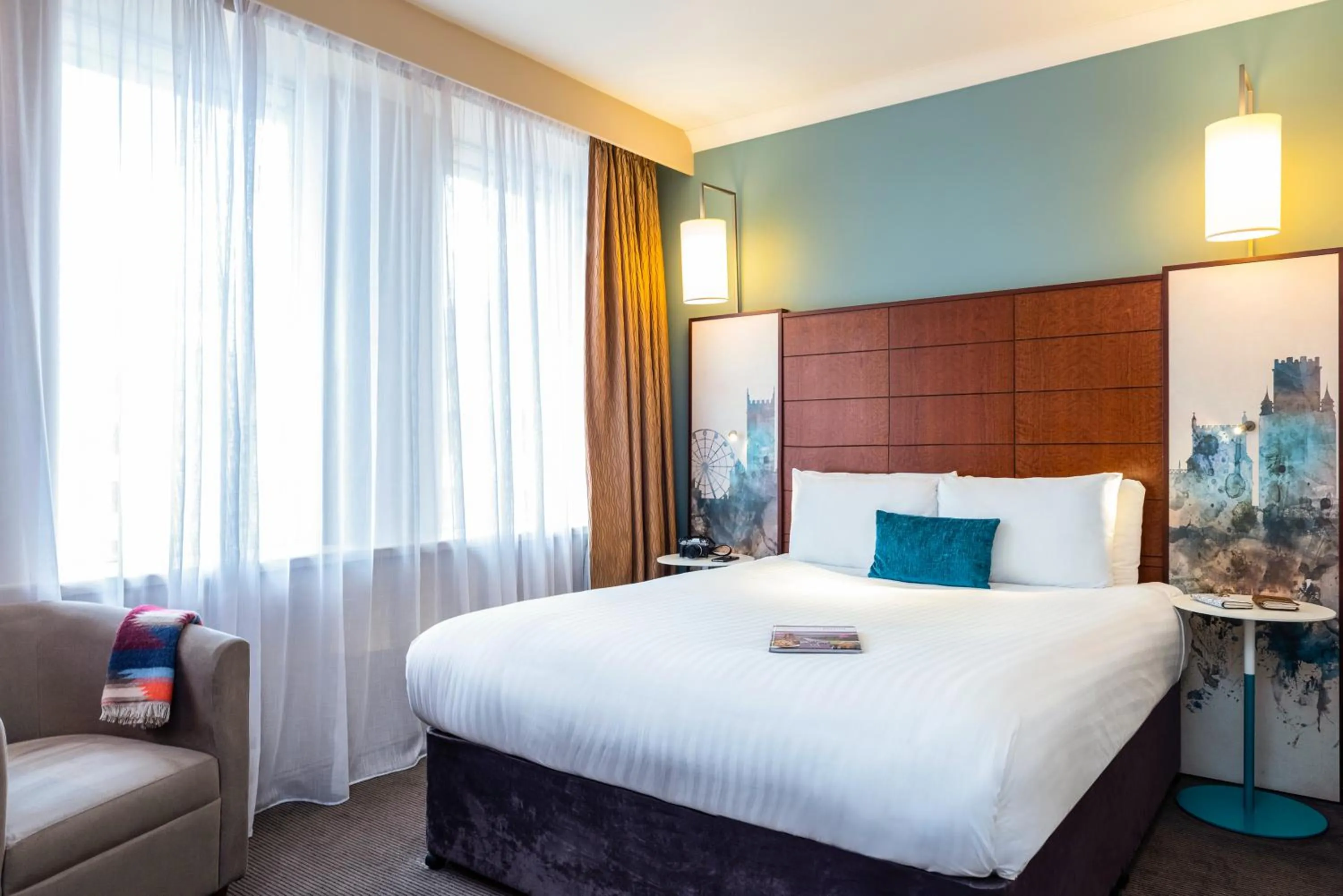 Bedroom in Mercure Bristol Holland House Hotel & Spa