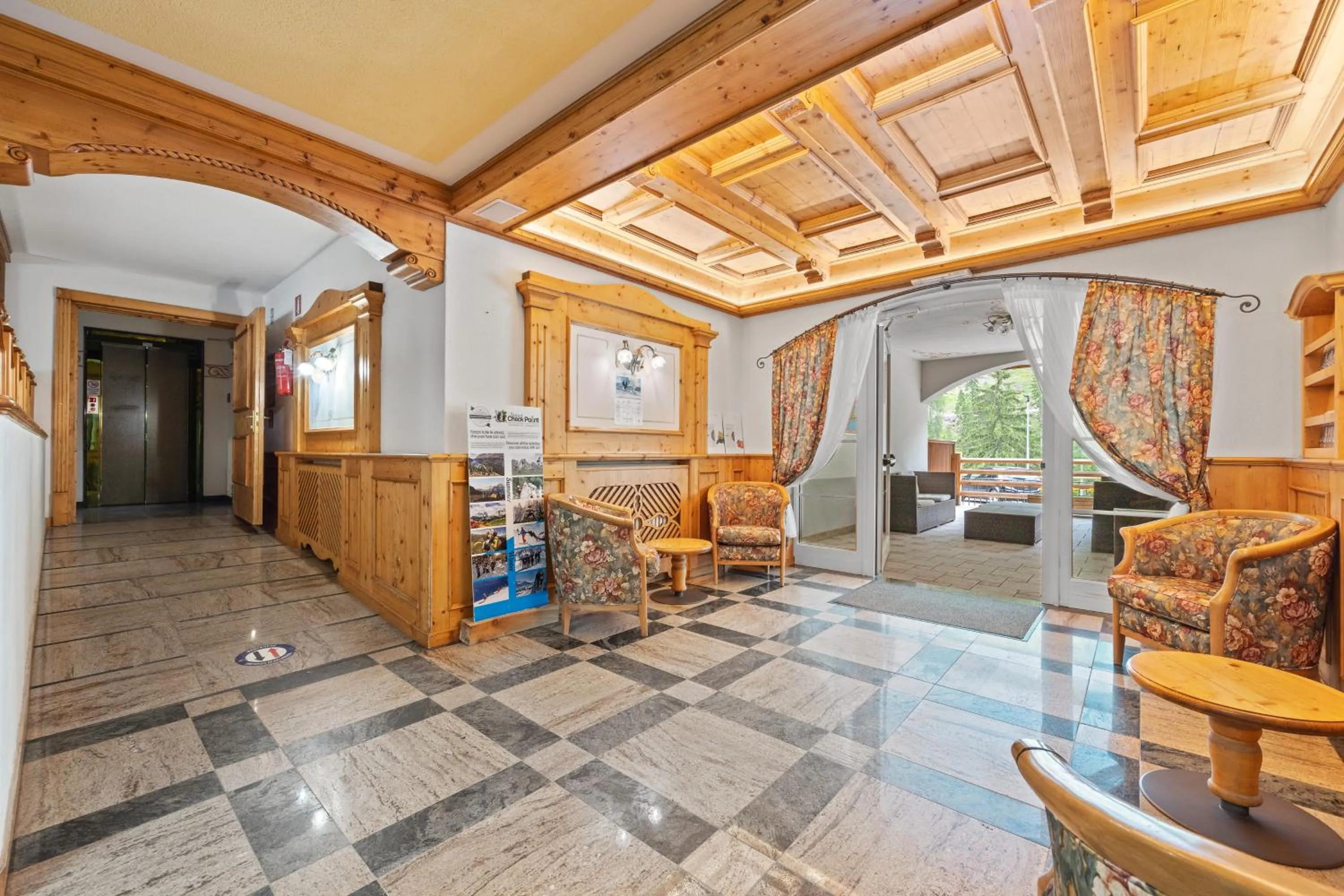 Lobby or reception in Aparthotel Princess