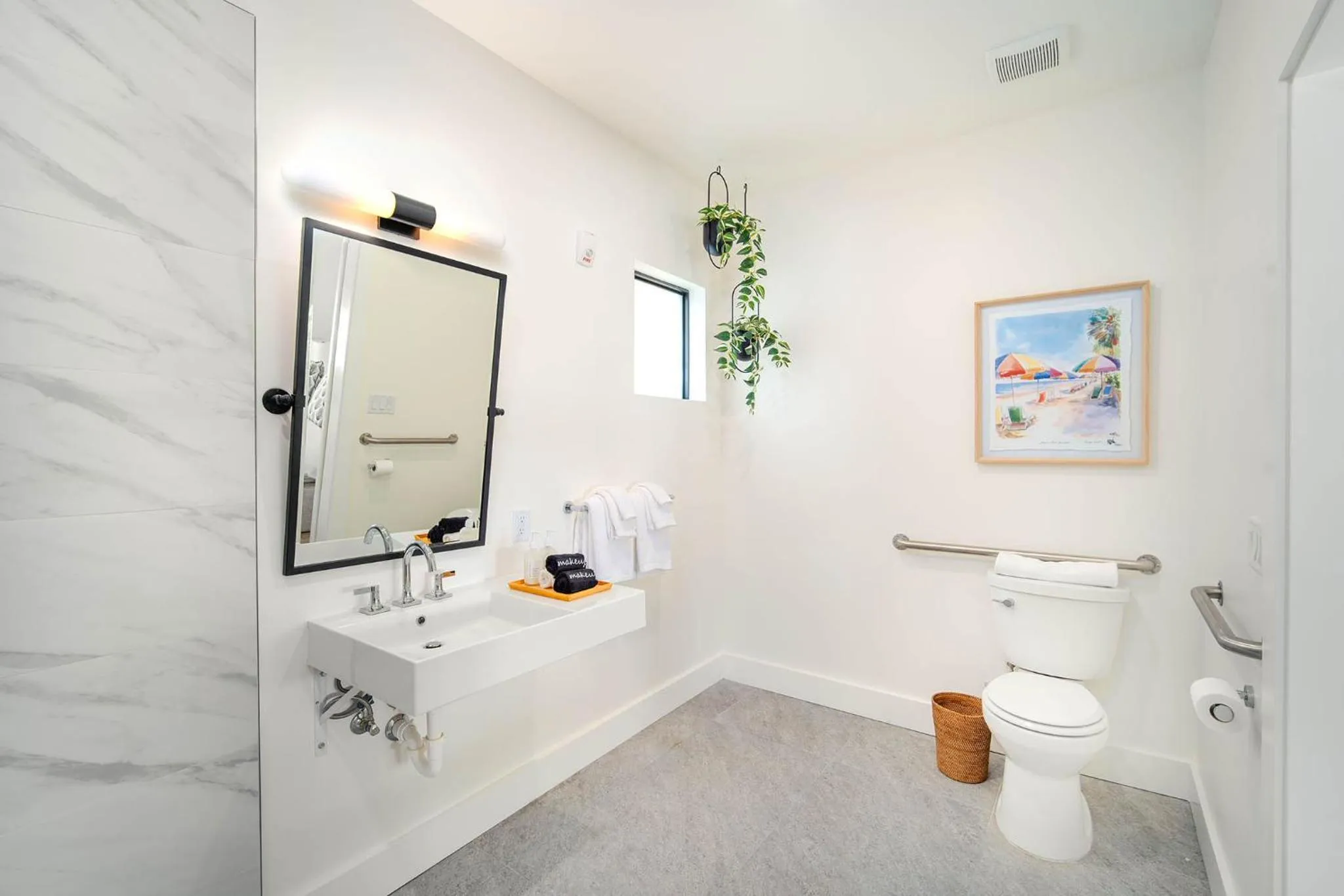 Pines & Palms Resort